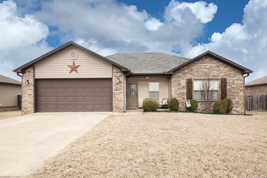 Welcome to this stunning home located in a highly sought-after area near Highway 67/167, surrounded by local restaurants and grocery stores for your convenience. This well-maintained property boasts an open floor plan with a split primary bedroom layout, offering both privacy and functionality. The kitchen is a chef's dream with granite countertops, breakfast bar, and refrigerator that will convey with the home. The primary bedroom is spacious, providing a peaceful retreat, while the bathroom features a double vanity, a luxurious walk-in shower, and a separate jetted tub for relaxation. Outside, the backyard presents endless possibilities and is fully fenced for added privacy and security. Additionally, the patio furniture will be included with the home, perfect for enjoying outdoor gatherings or just soaking up the sunshine. Don't miss the opportunity to make this stunning property your own and enjoy the comfort and convenience it has to offer! *Agent see remarks*