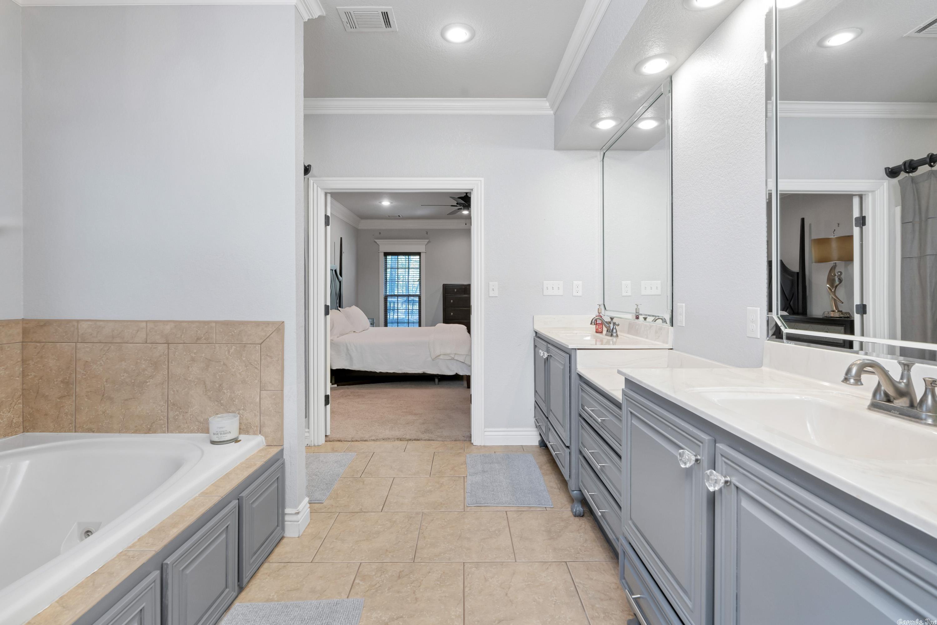Preston Oaks - Residential