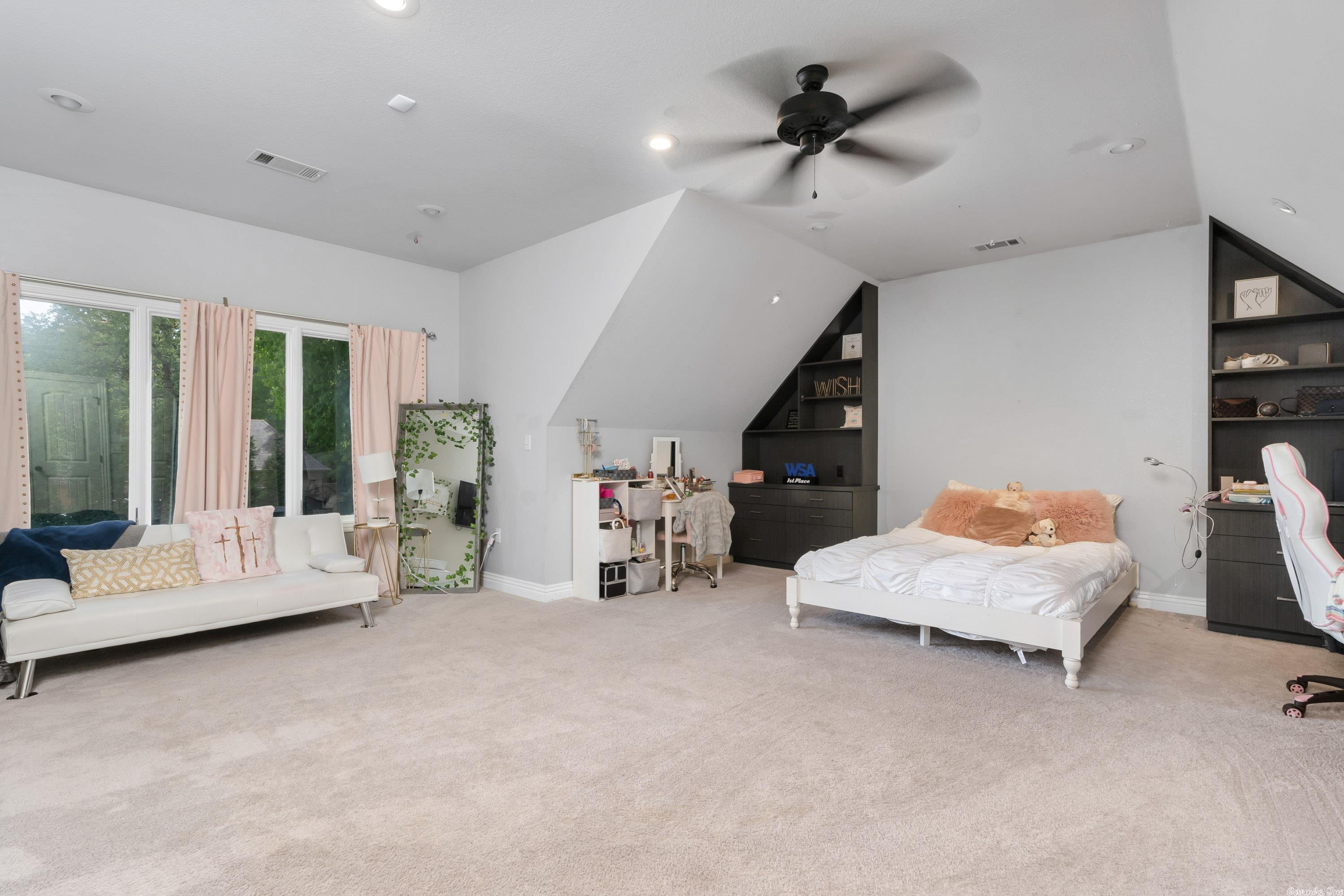 Preston Oaks - Residential