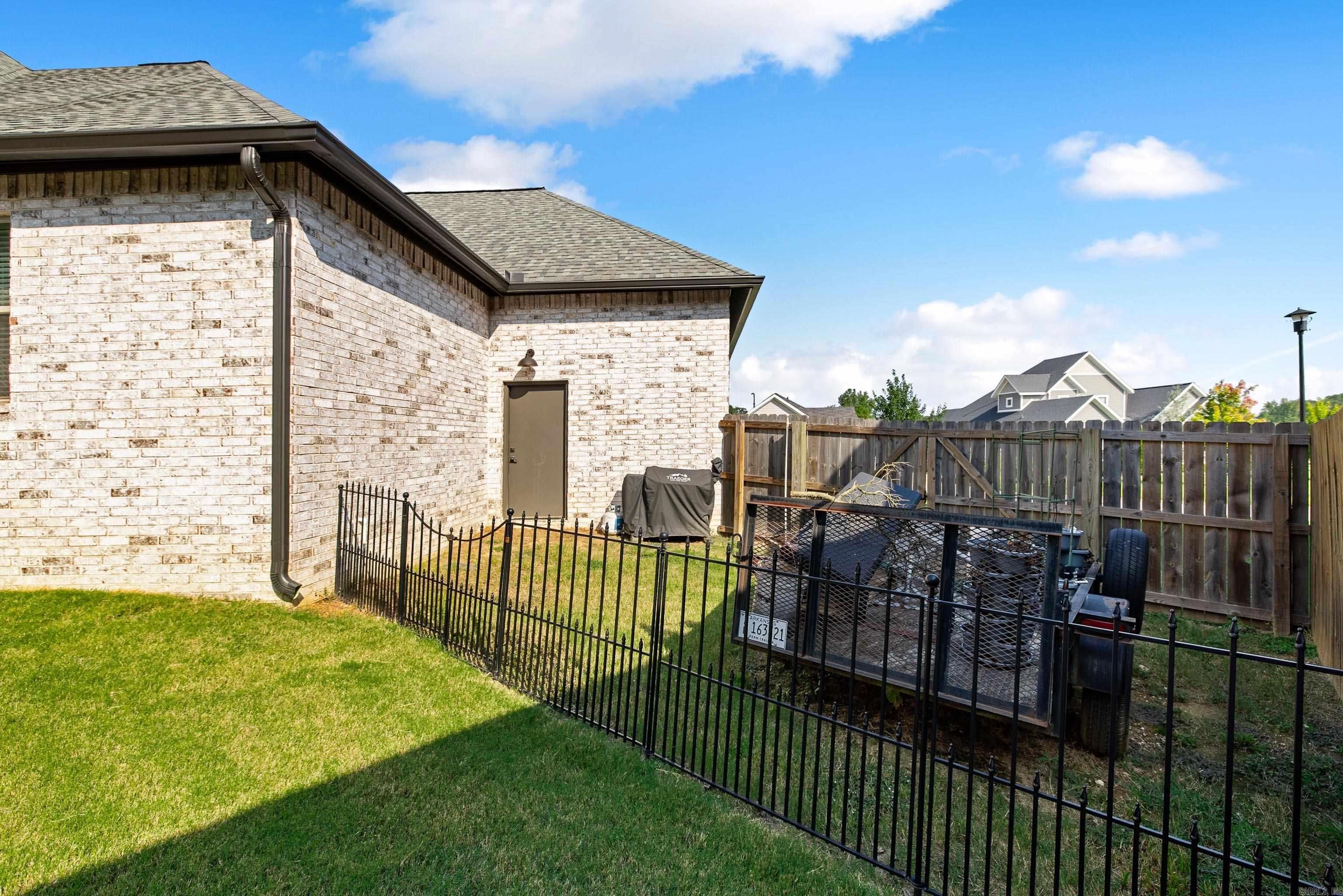 OLDE SALEM TOWNSHIP - Residential