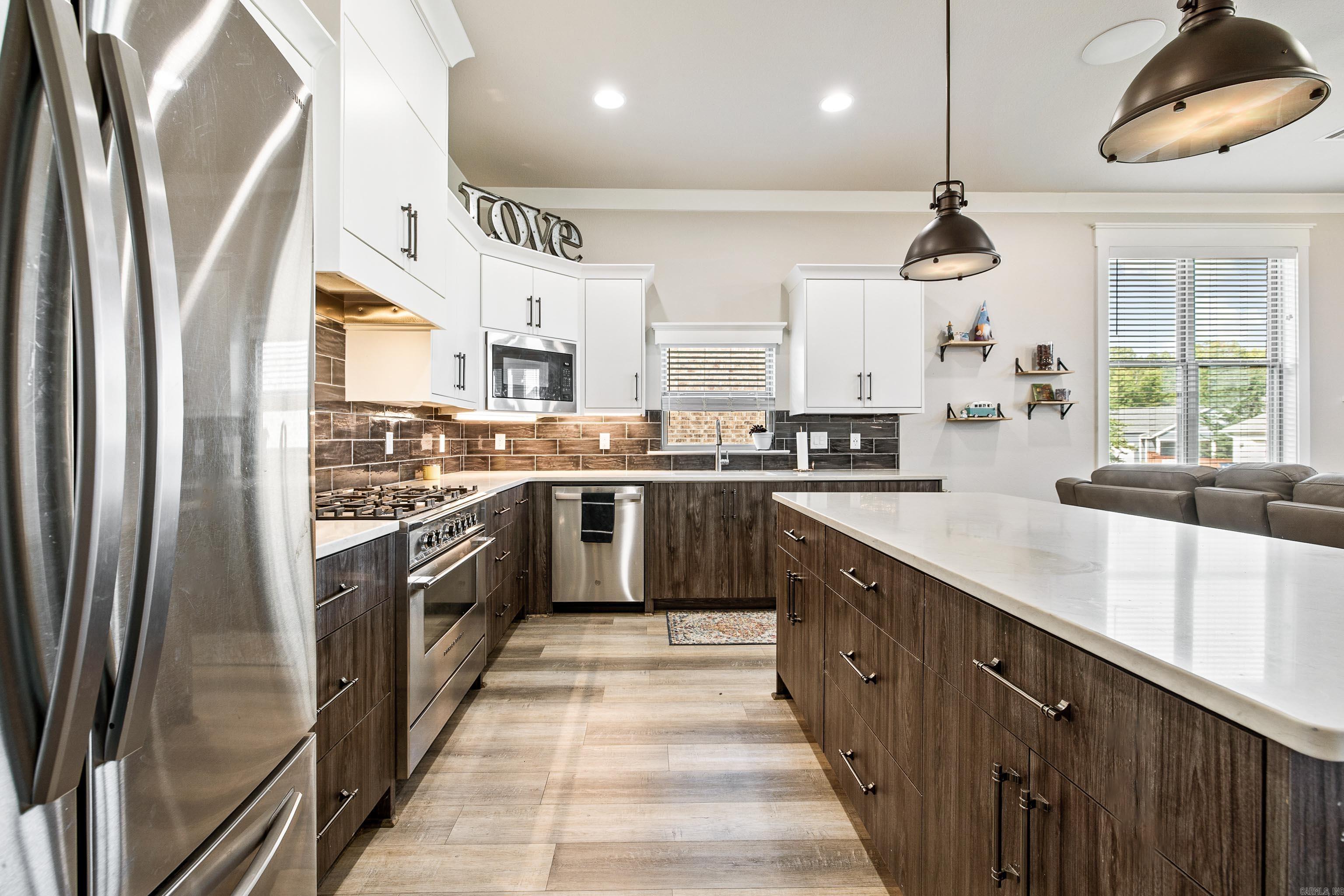 OLDE SALEM TOWNSHIP - Residential