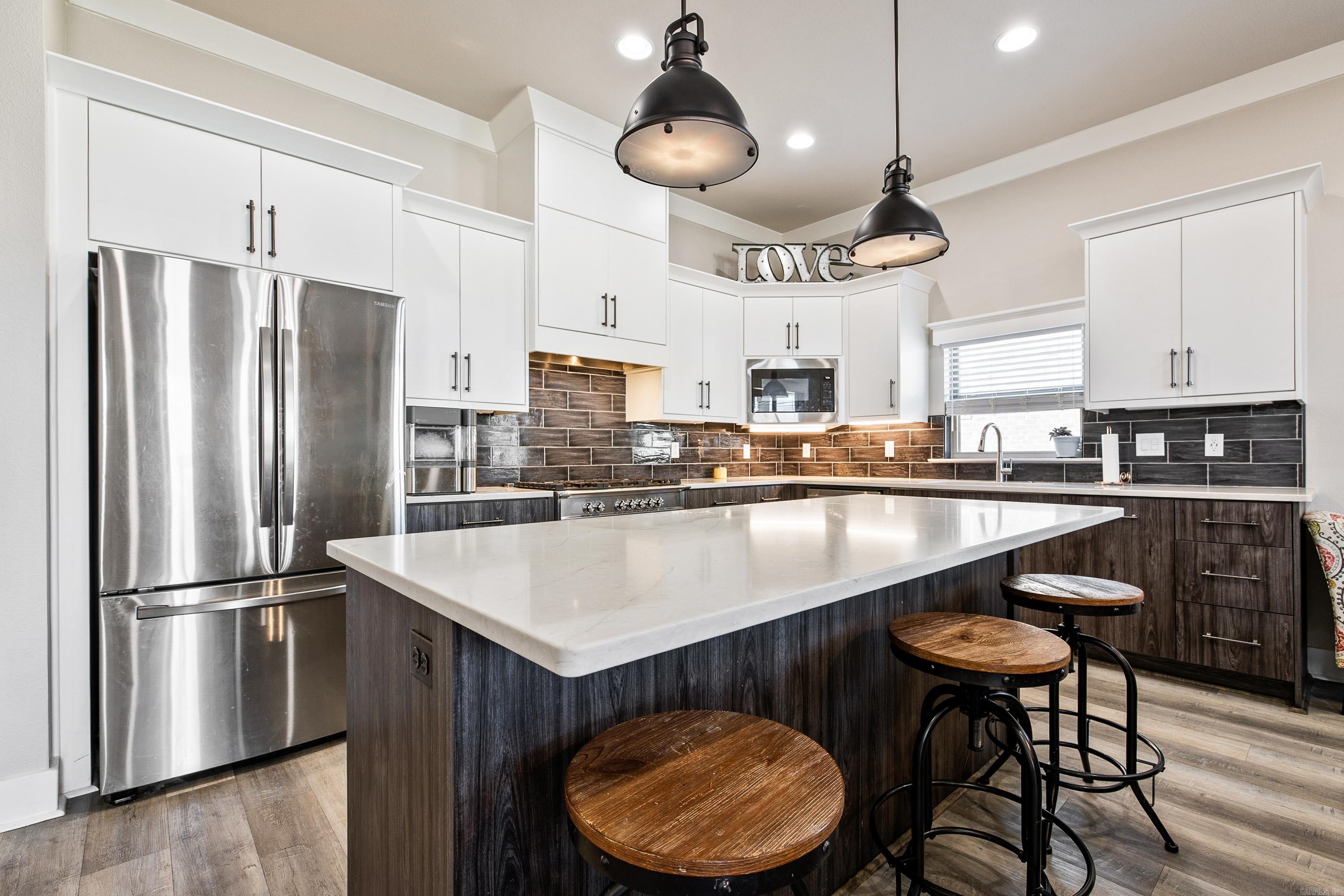 OLDE SALEM TOWNSHIP - Residential