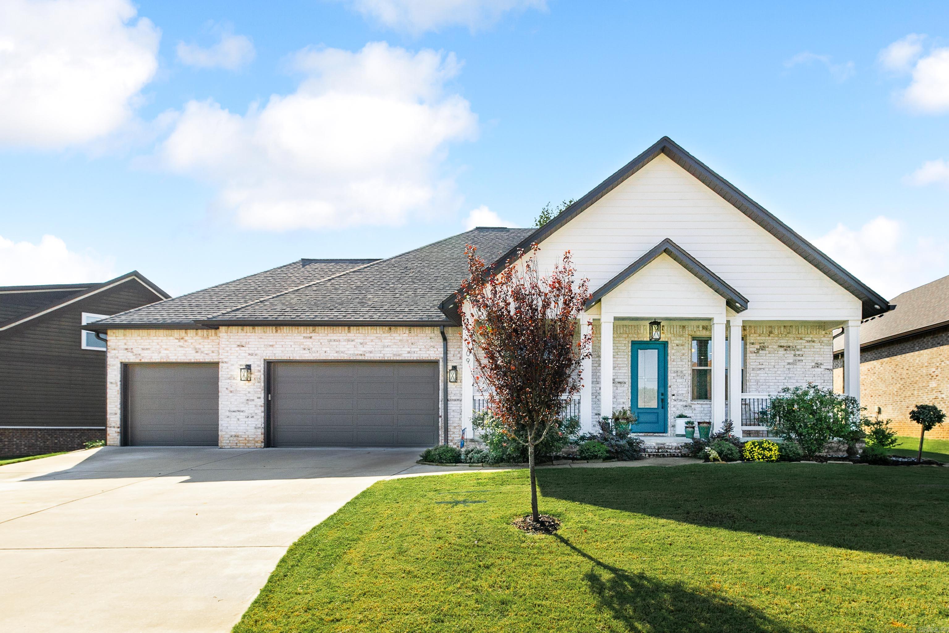 OLDE SALEM TOWNSHIP - Residential