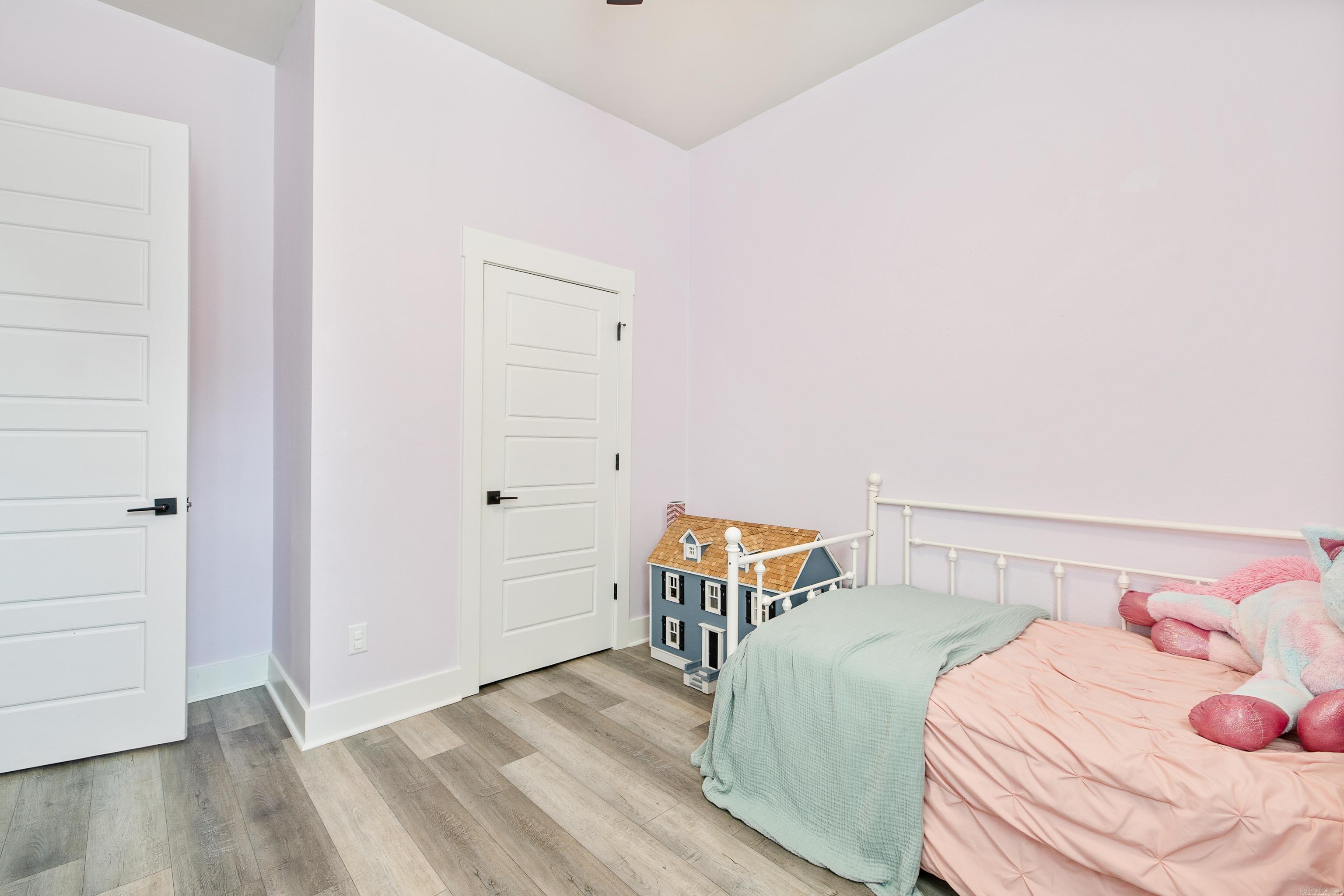 OLDE SALEM TOWNSHIP - Residential