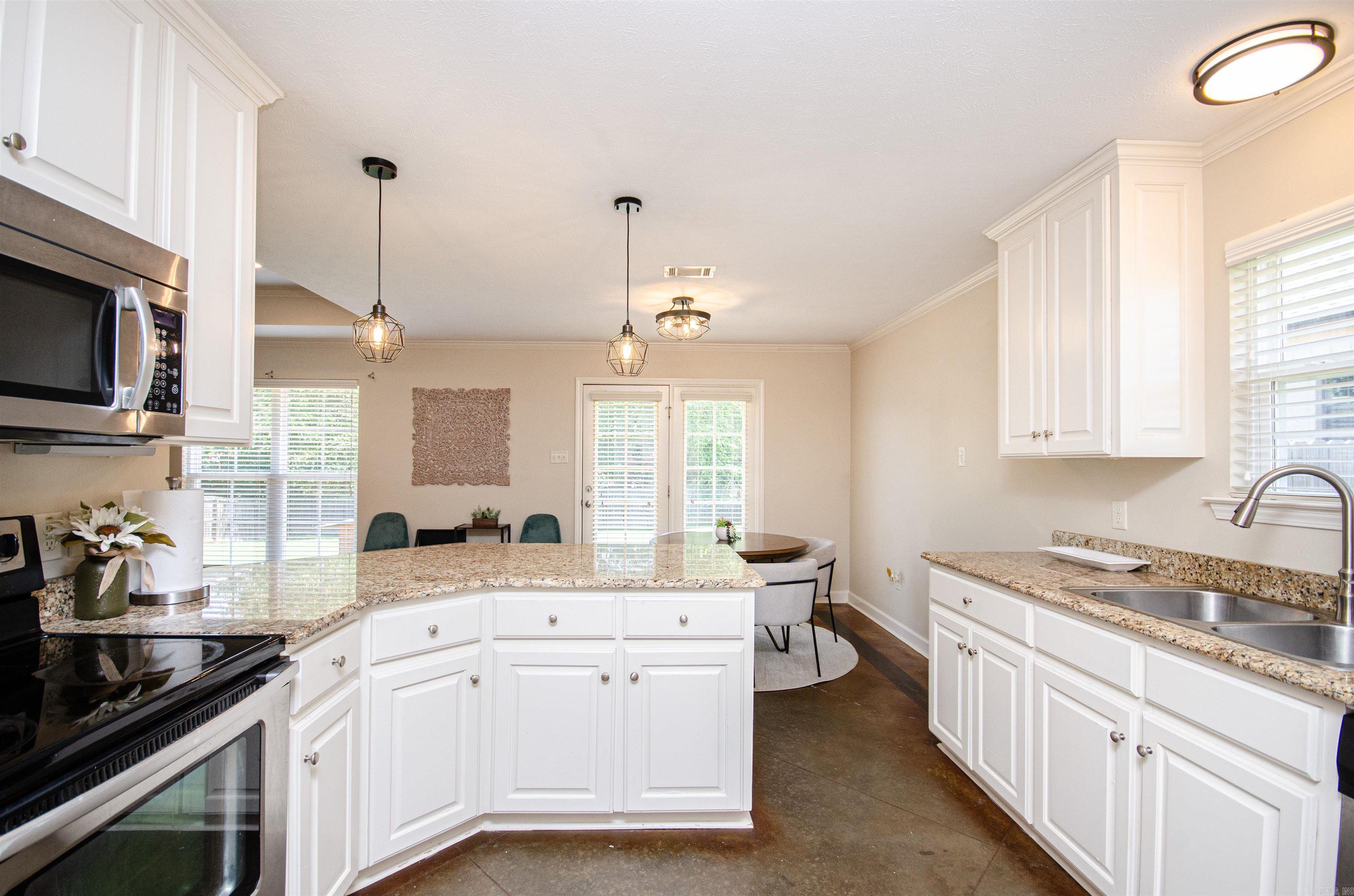 CHESTNUT MEADOWS - Residential