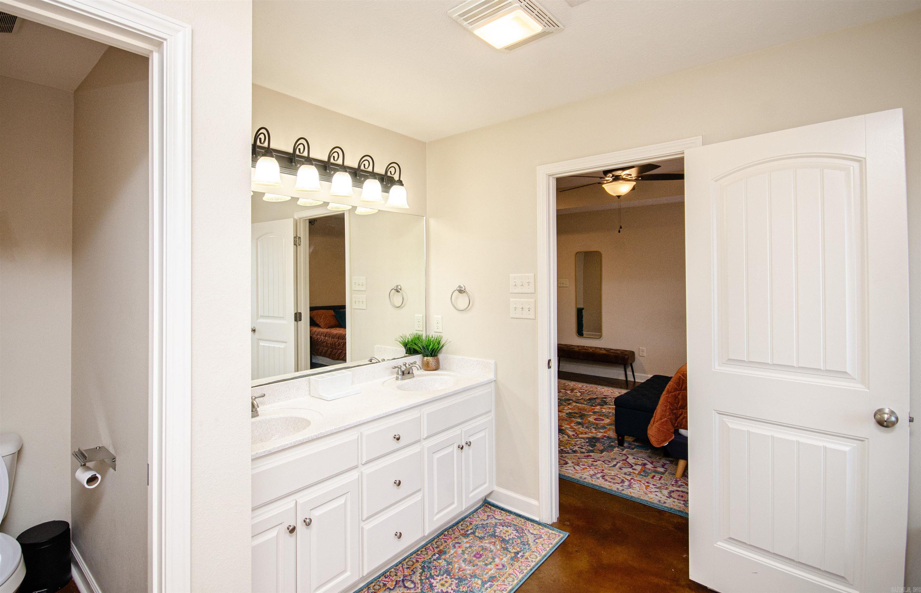 CHESTNUT MEADOWS - Residential
