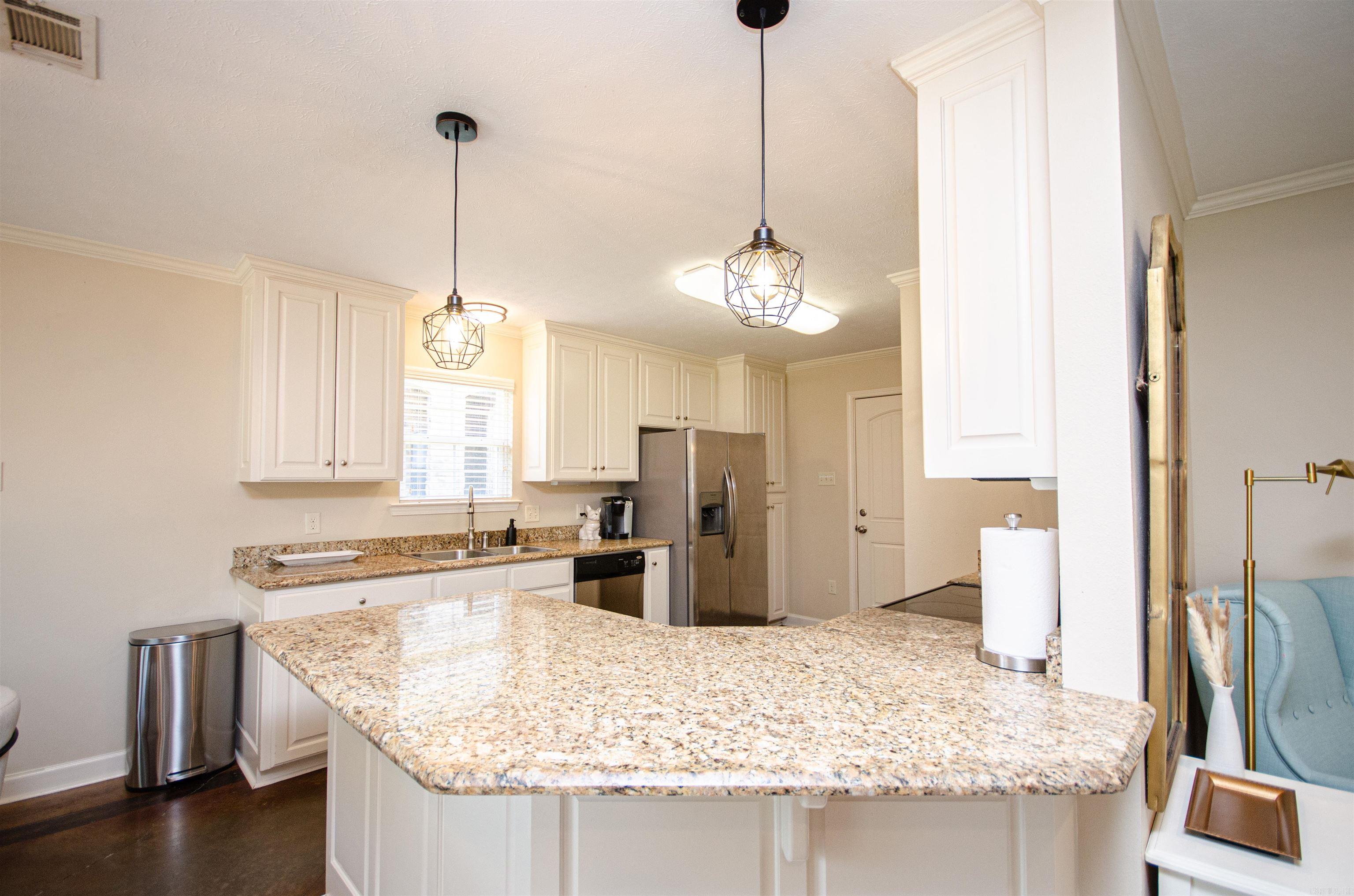 CHESTNUT MEADOWS - Residential