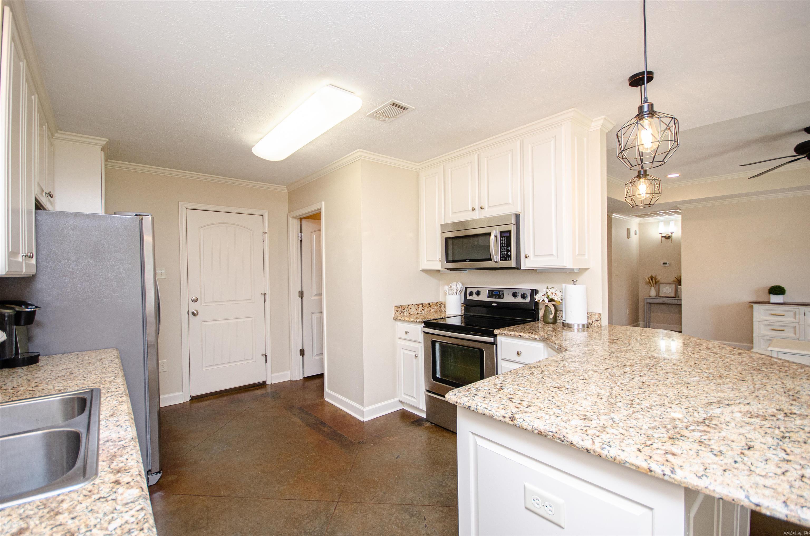 CHESTNUT MEADOWS - Residential