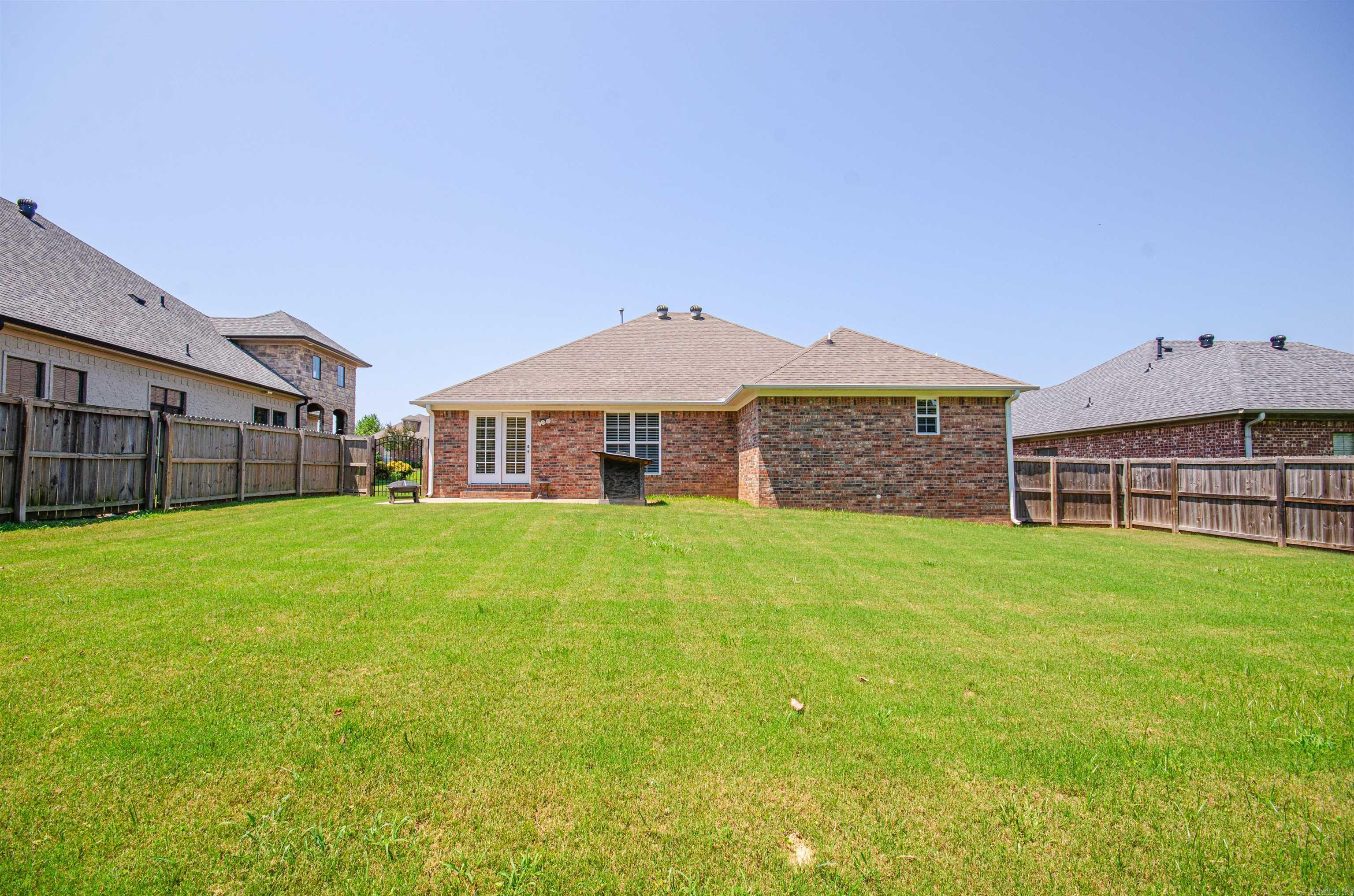CHESTNUT MEADOWS - Residential