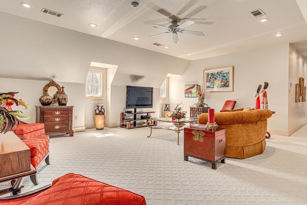 Ridgepointe Country Club - Residential