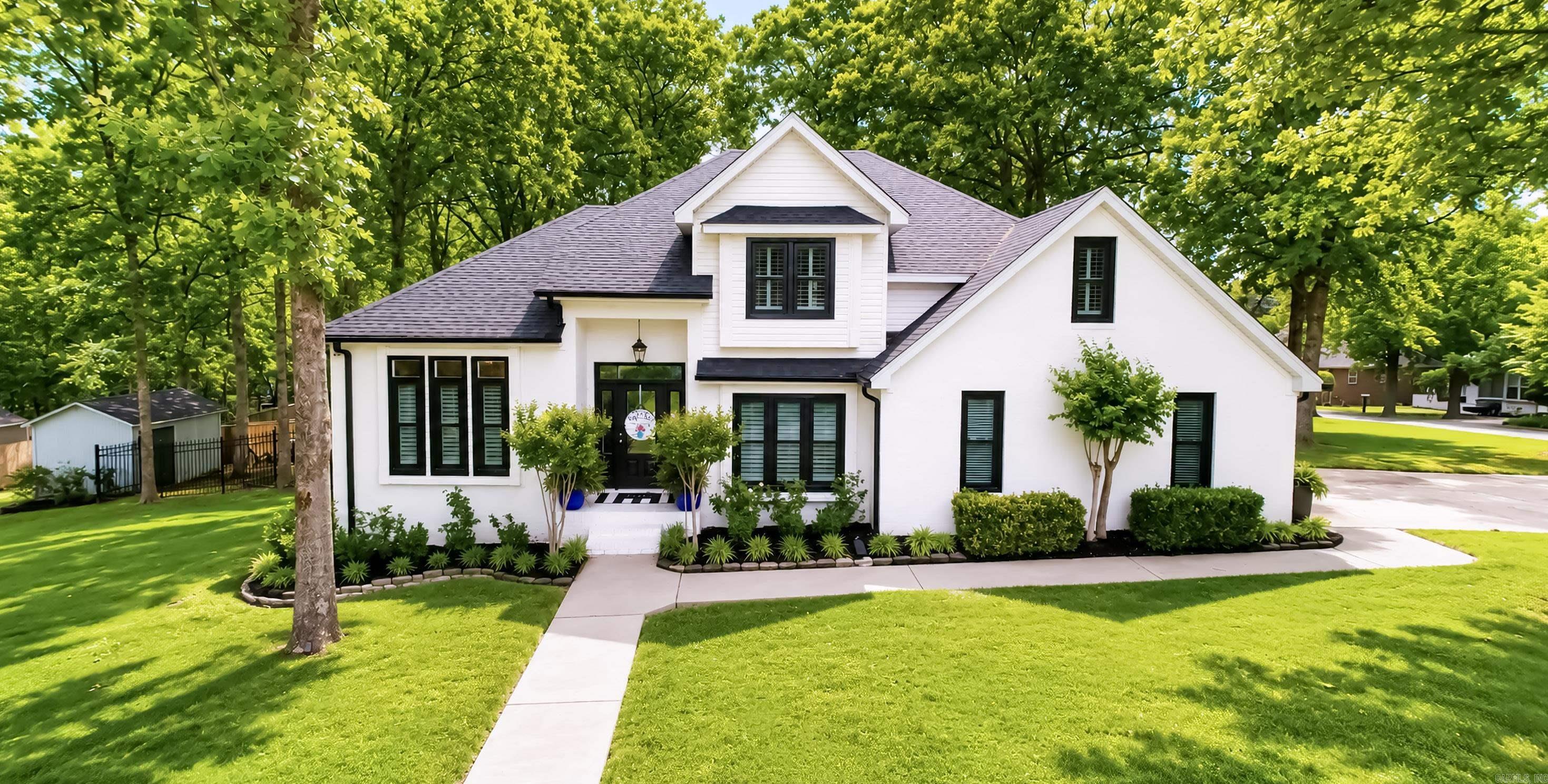 WOODSPRINGS ESTATES - Residential
