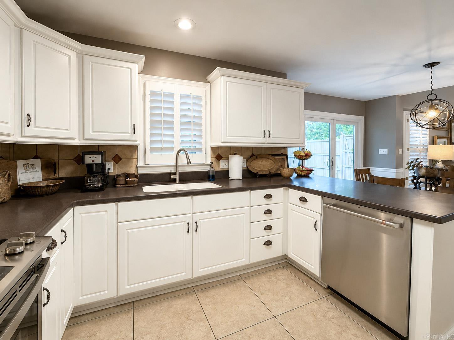 WOODSPRINGS ESTATES - Residential