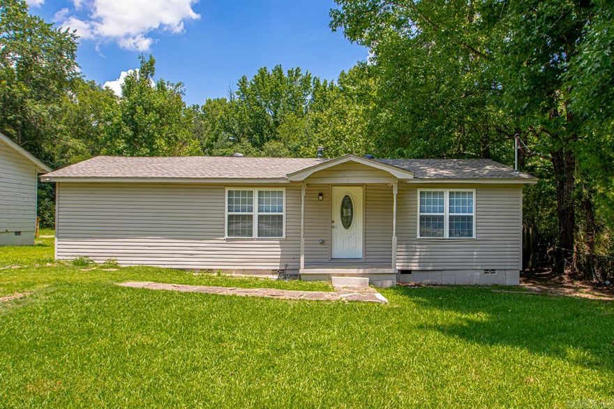 Welcome home! Beautifully newly renovated 3 bed 1 bath. 1,075 square feet of updated living space on a large 0.31-acre lot. Renovations have brought a fresh, modern feel throughout. Laundry room. Large with ample cabinet space. Large bedrooms and closets. New back porch. Perfect for first-time homebuyers, families, or investors, this home offers a rare combination of affordability and quality updates. Just minutes from local schools, shopping, and dining, 309 E Valentine Rd is ready to welcome you home. Schedule your private showing today!