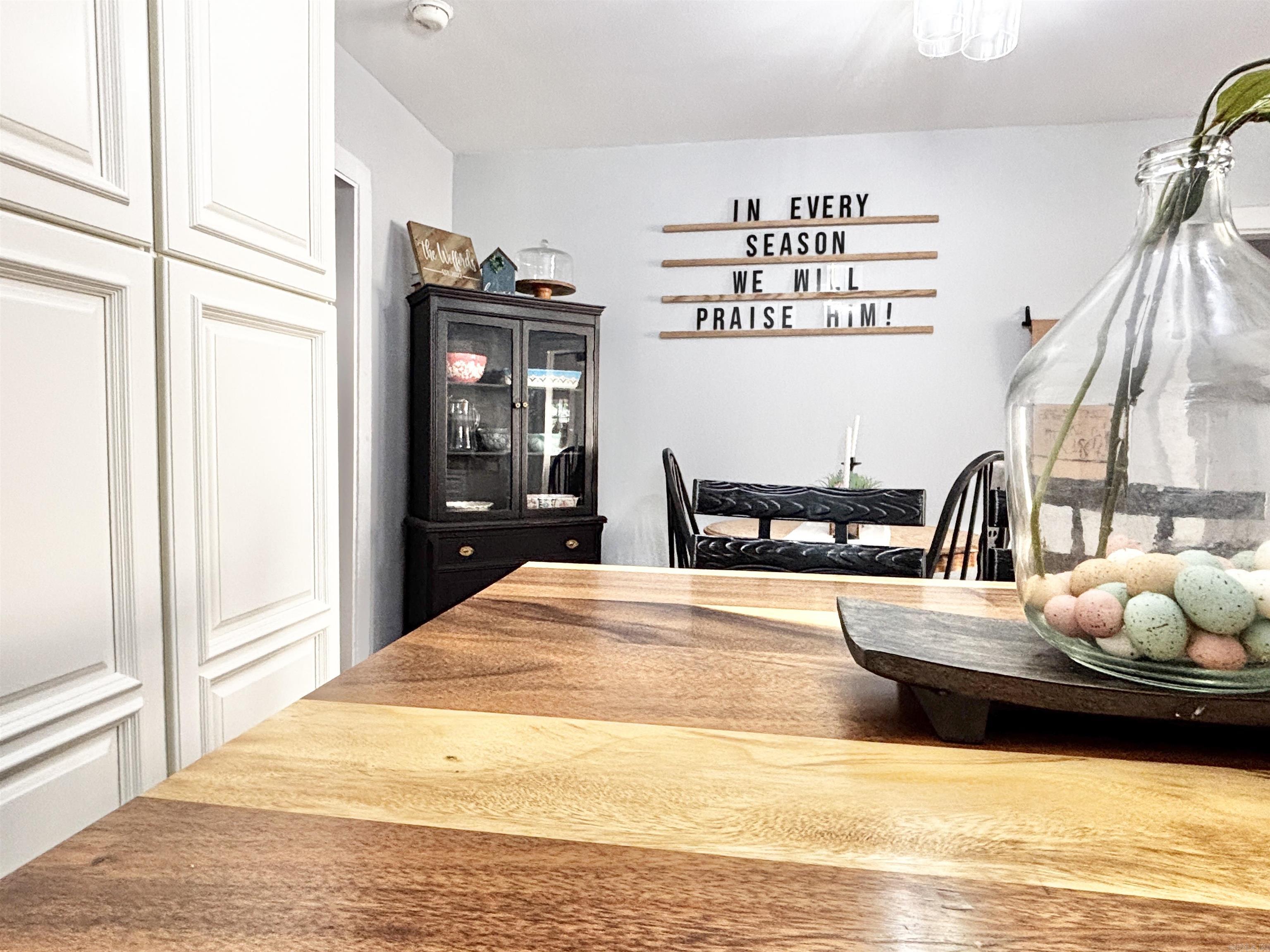 CLIFTONS ADDN - Residential