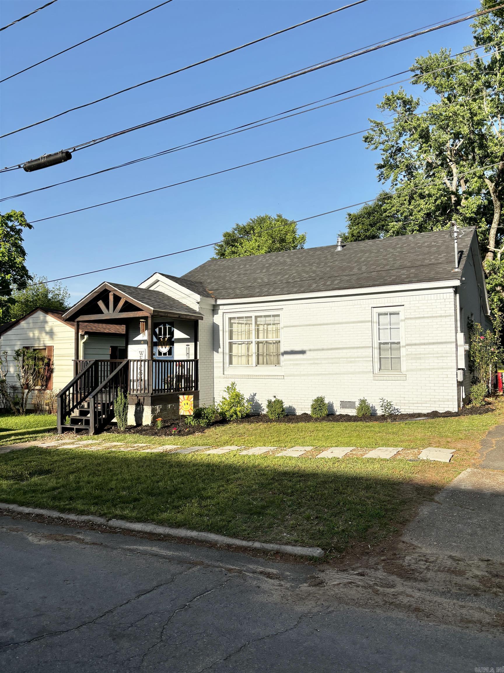 CLIFTONS ADDN - Residential