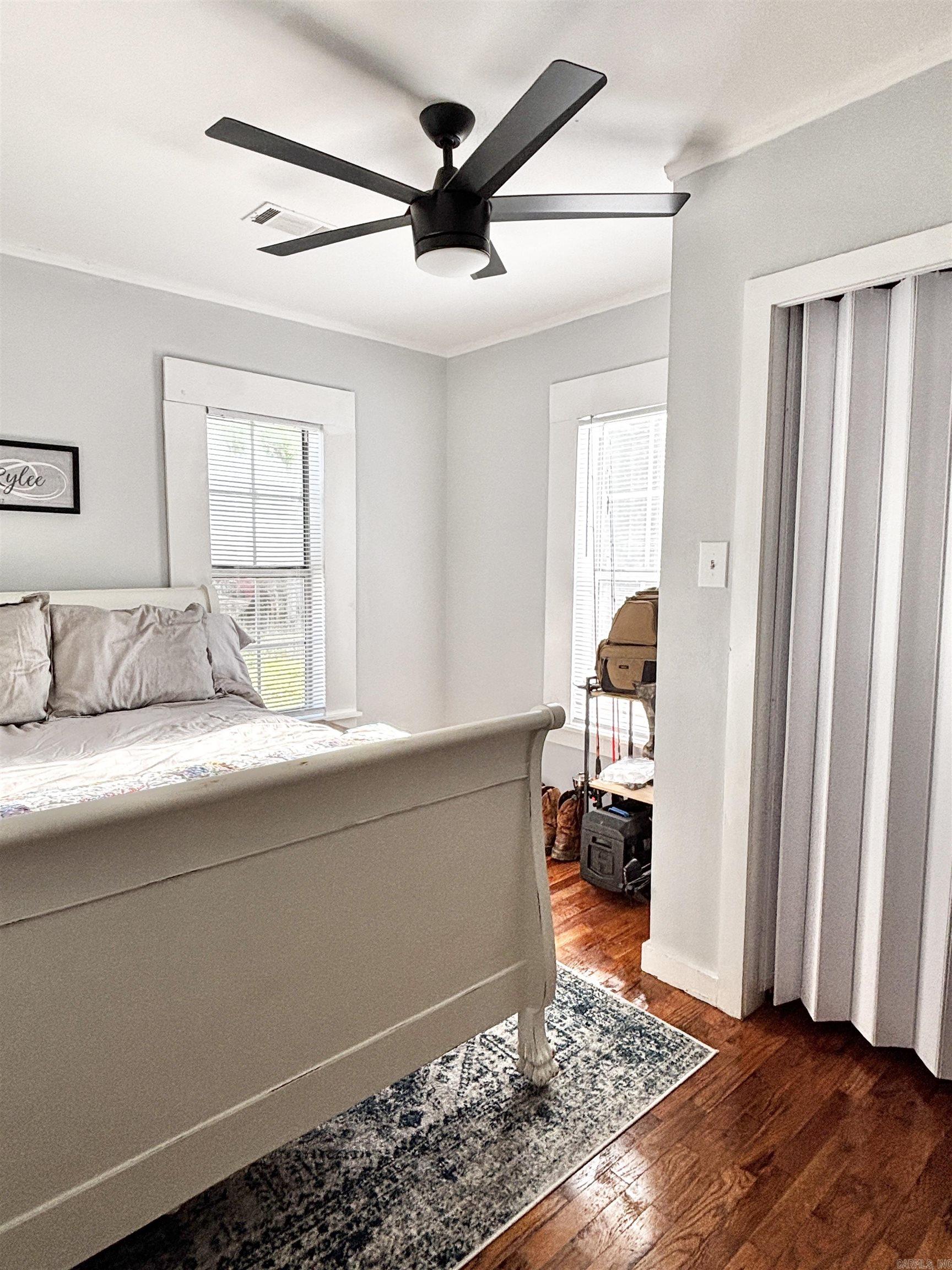 CLIFTONS ADDN - Residential