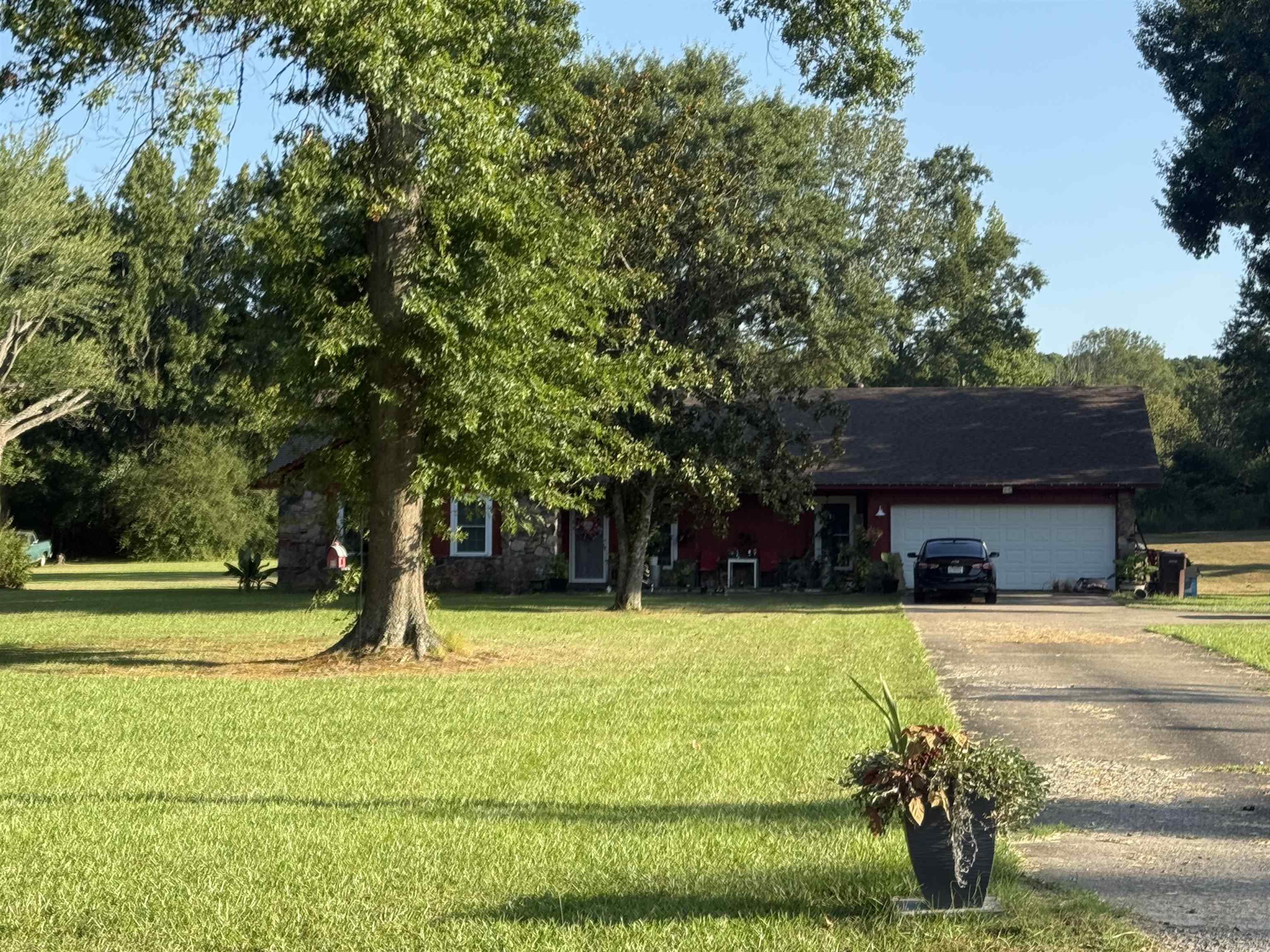 For Sale in Conway! Discover peaceful living on 1.5 acres with this charming 3-bedroom, 2-bath home offering 1,883 sq ft of comfortable space in Conway? You’ll love the open layout, cozy living areas, and the perfect balance of privacy and convenience. With room to roam and plenty of outdoor space, this property is ideal for anyone looking for a little extra land while still being close to town! Don’t miss this one! Agents see remarks