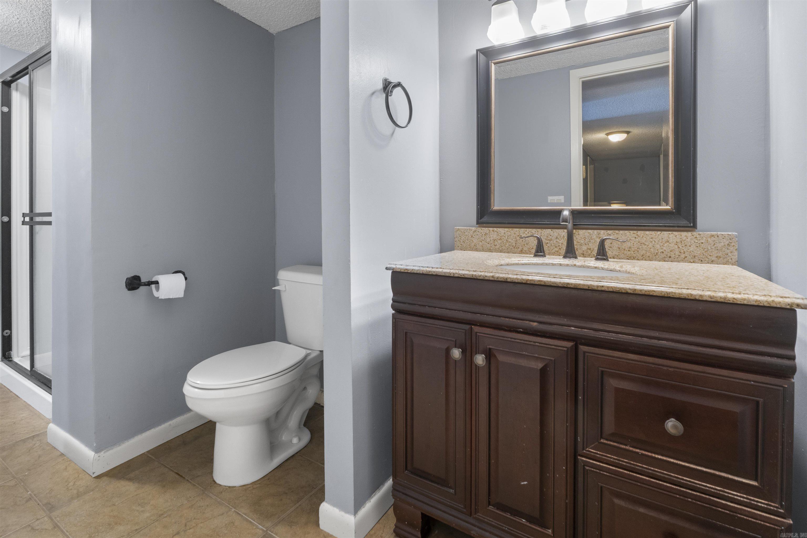 VALENCIA COURTS - Residential