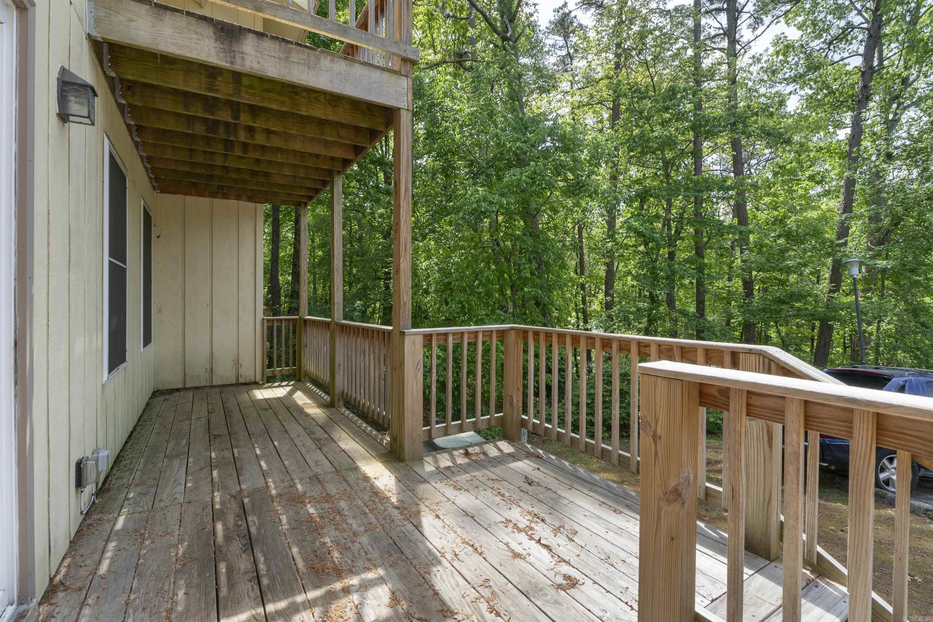 VALENCIA COURTS - Residential