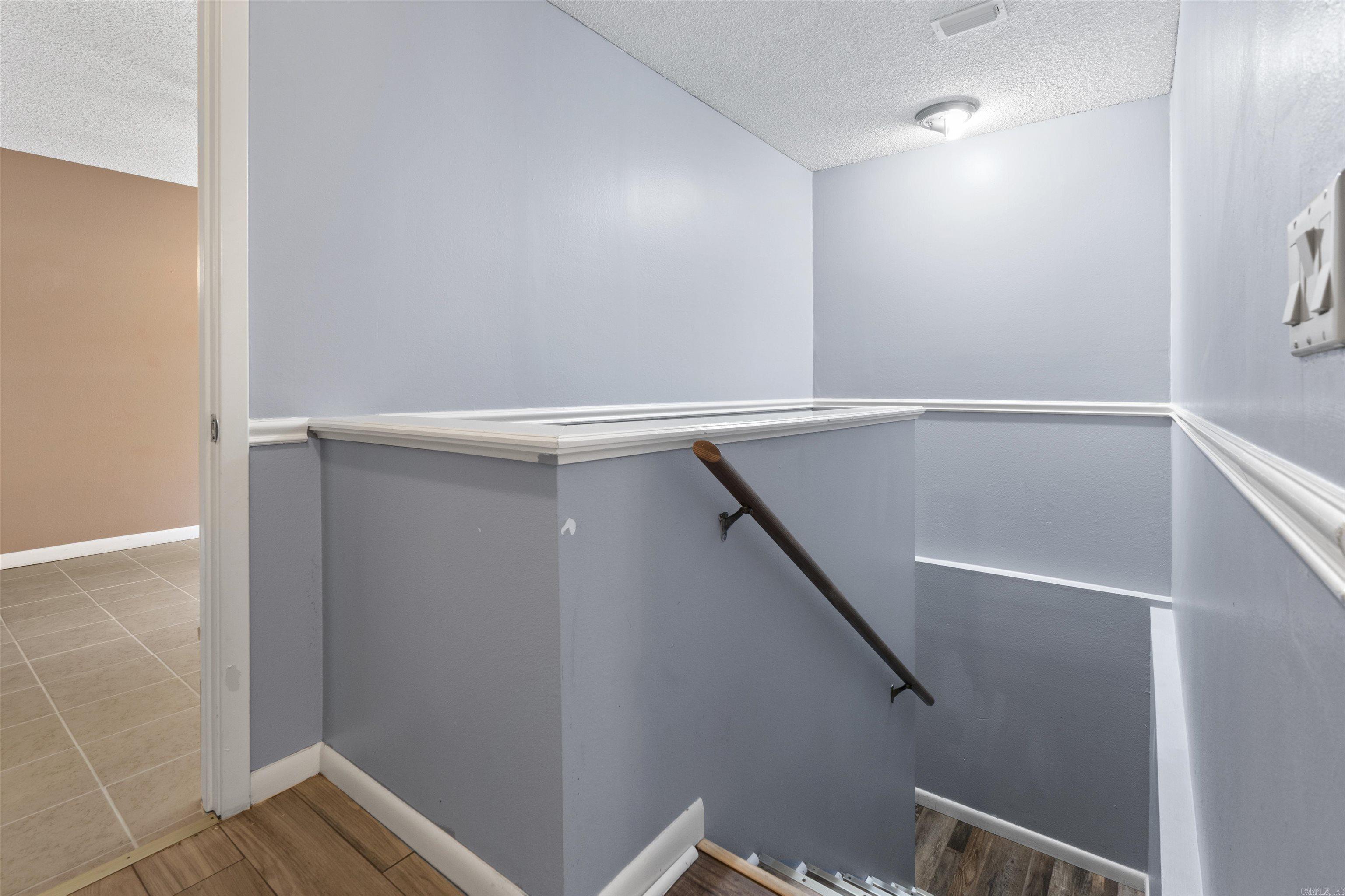 VALENCIA COURTS - Residential