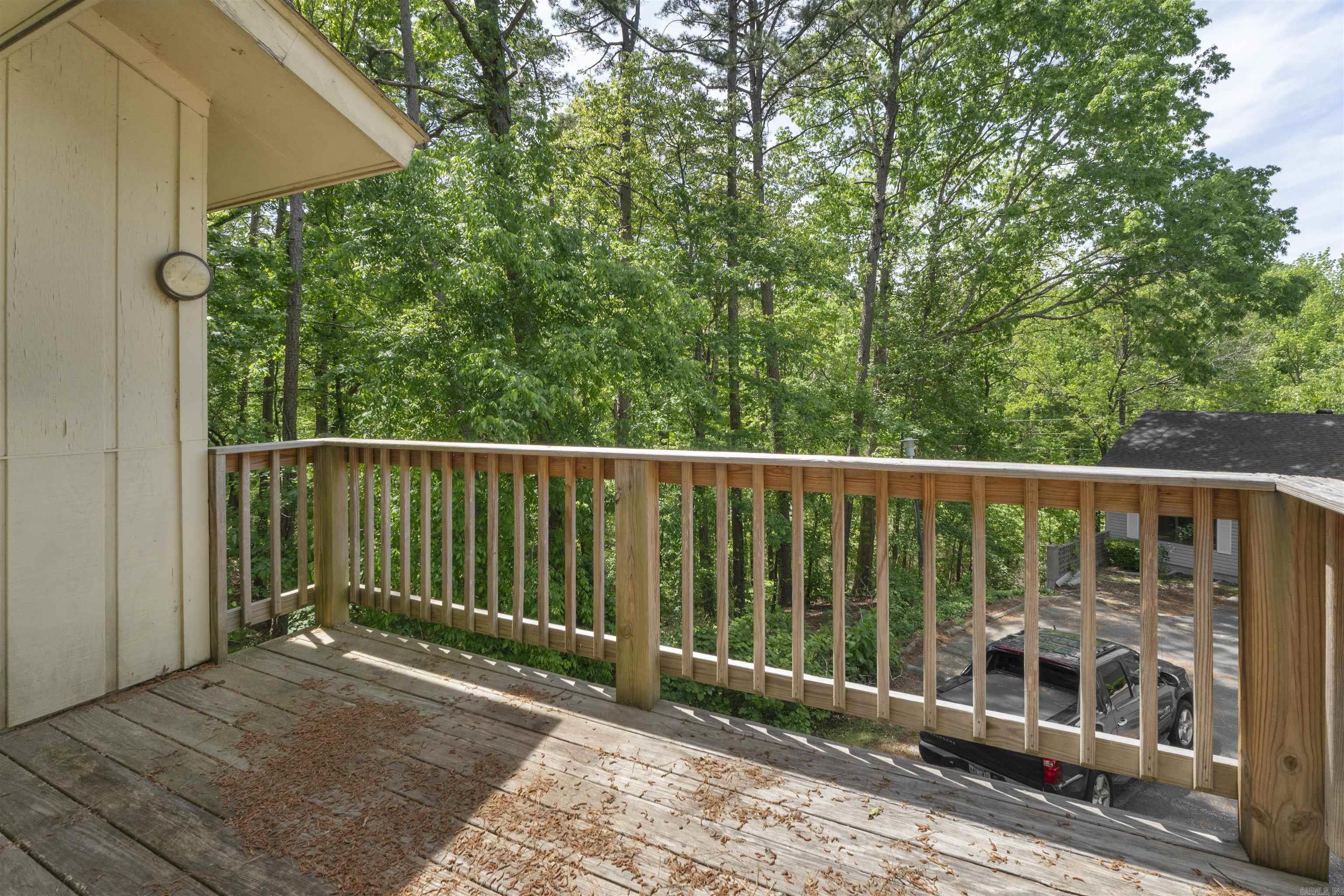 VALENCIA COURTS - Residential