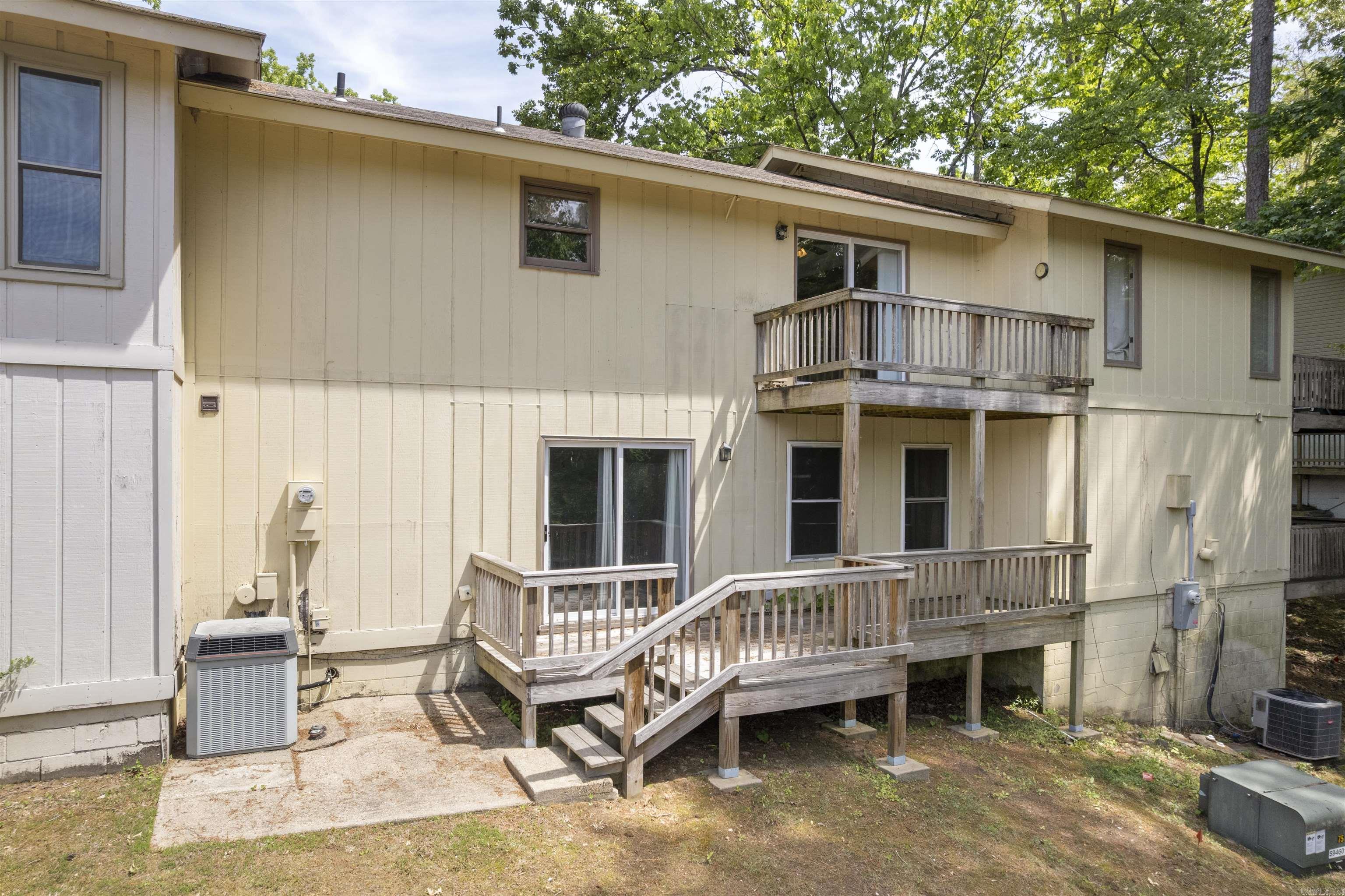 VALENCIA COURTS - Residential