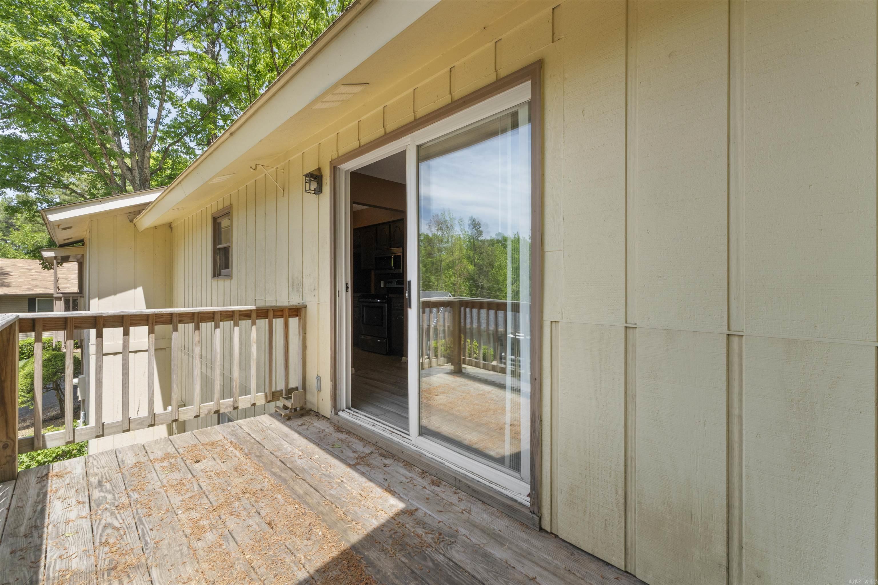 VALENCIA COURTS - Residential