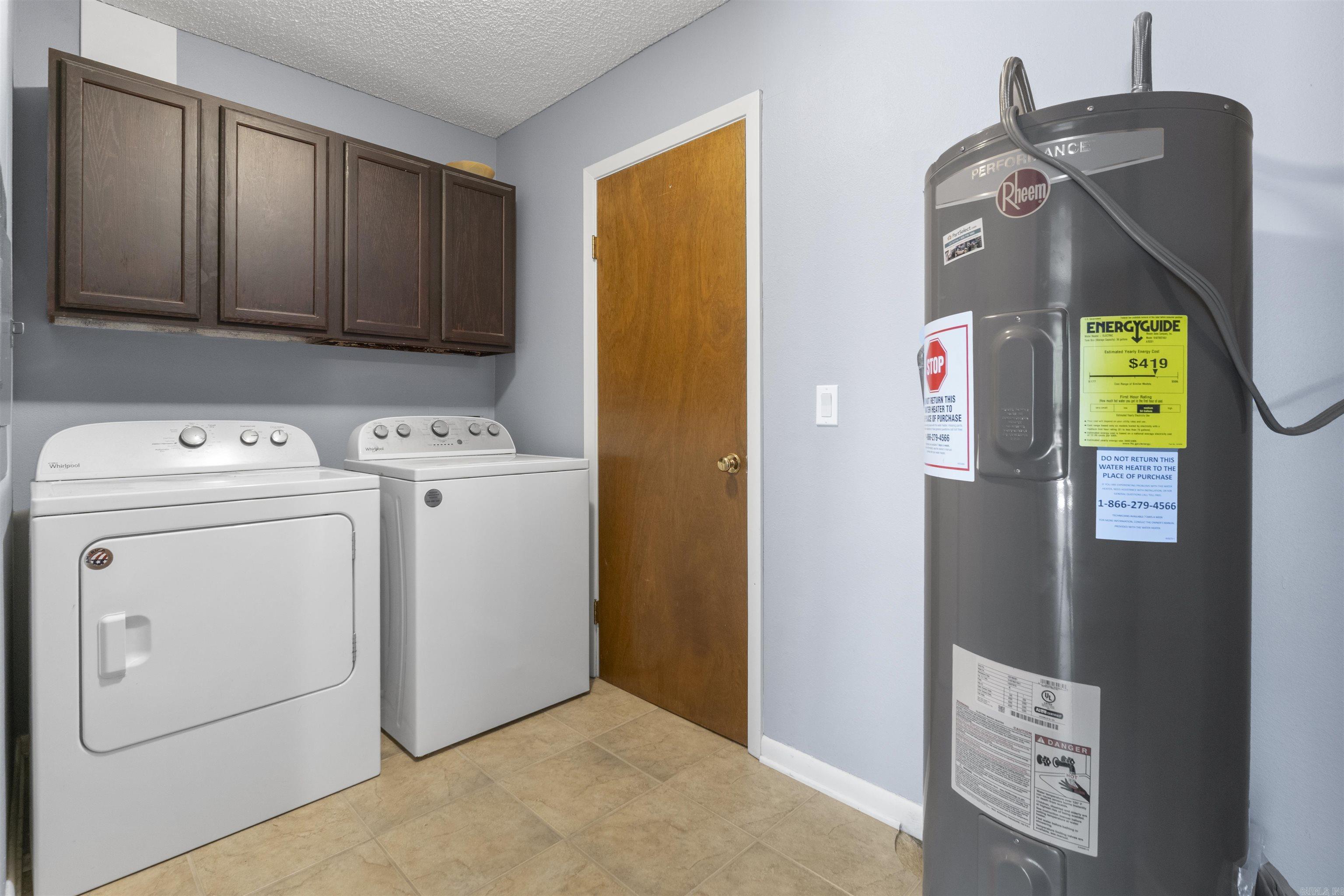 VALENCIA COURTS - Residential