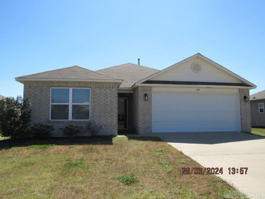 Well maintained 3-bedroom home, split bedroom plan, vinyl plank flooring throughout, freshly painted interior walls throughout, all stainless appliances including refrigerator. separate pantry, lots of storage, 2-inch blinds throughout, large fenced yard, 2 car garage, and more! Small pet negotiable with a non-refundable pet fee. ***PLEASE NOTE WE DO NOT ADVERTISE ON CRAIGSLIST OR FACEBOOK MARKETPLACE. ANY LISTING OF OURS SEEN IS A SCAM!!!***