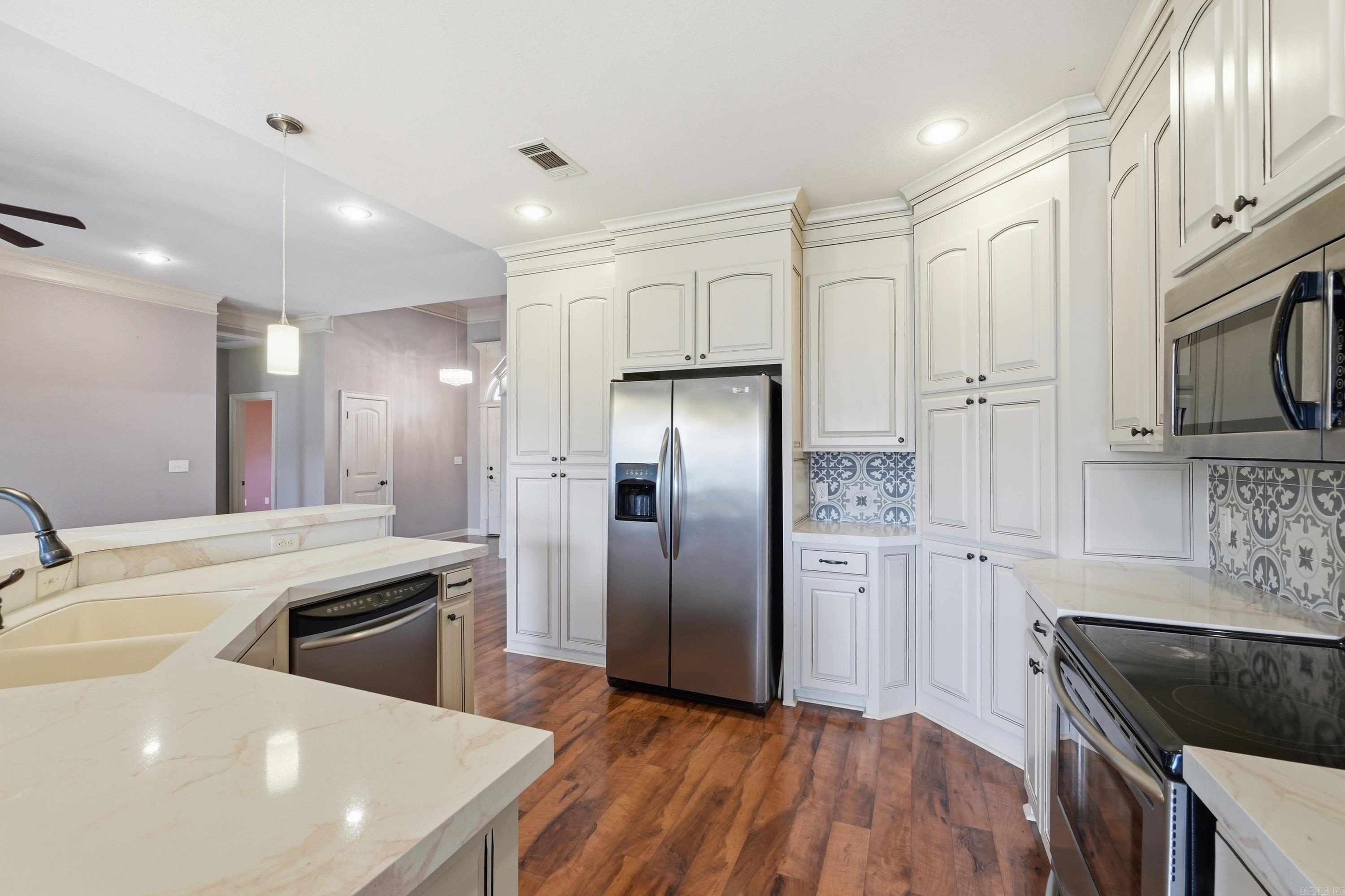 CHESTNUT MEADOWS - Residential