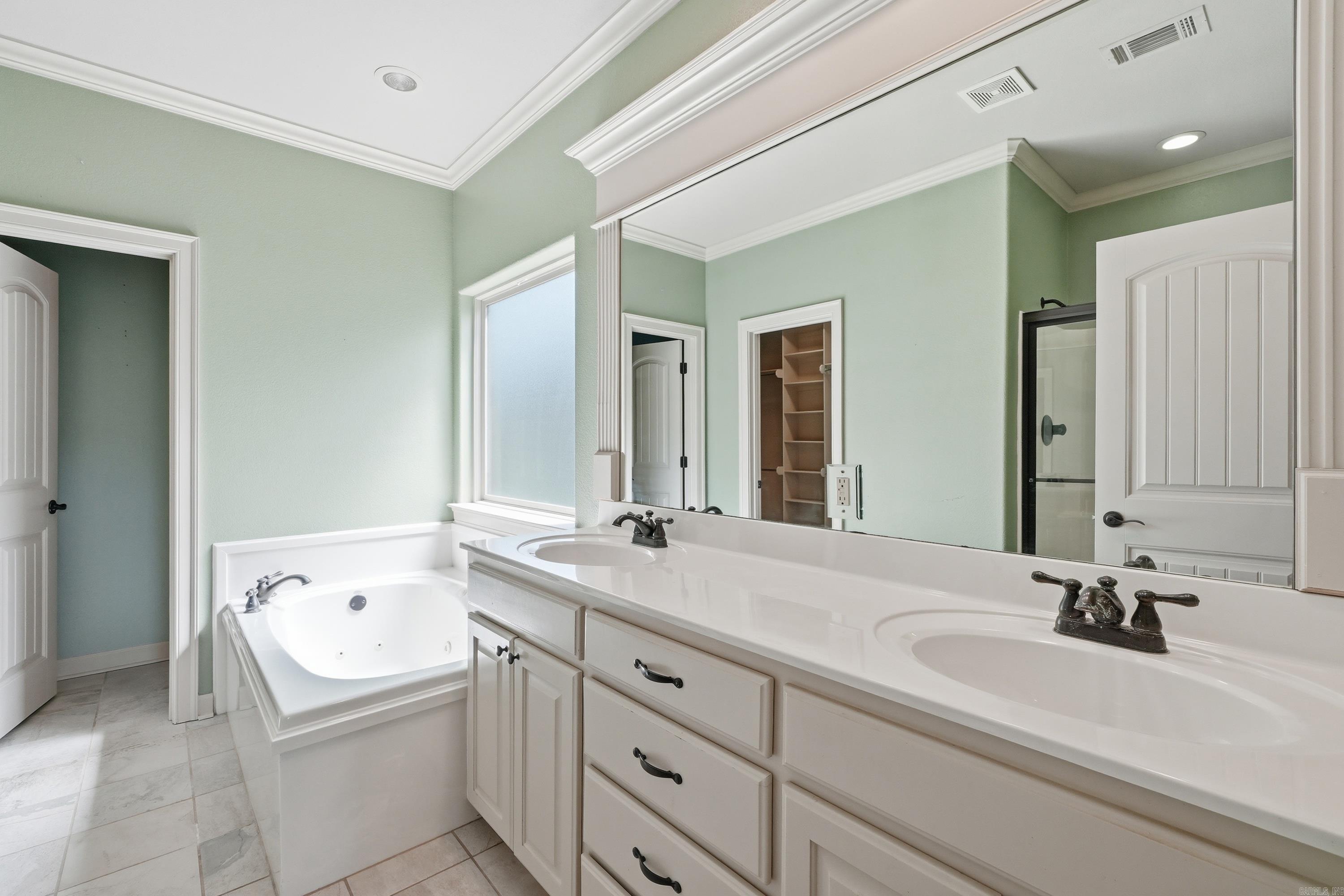 CHESTNUT MEADOWS - Residential