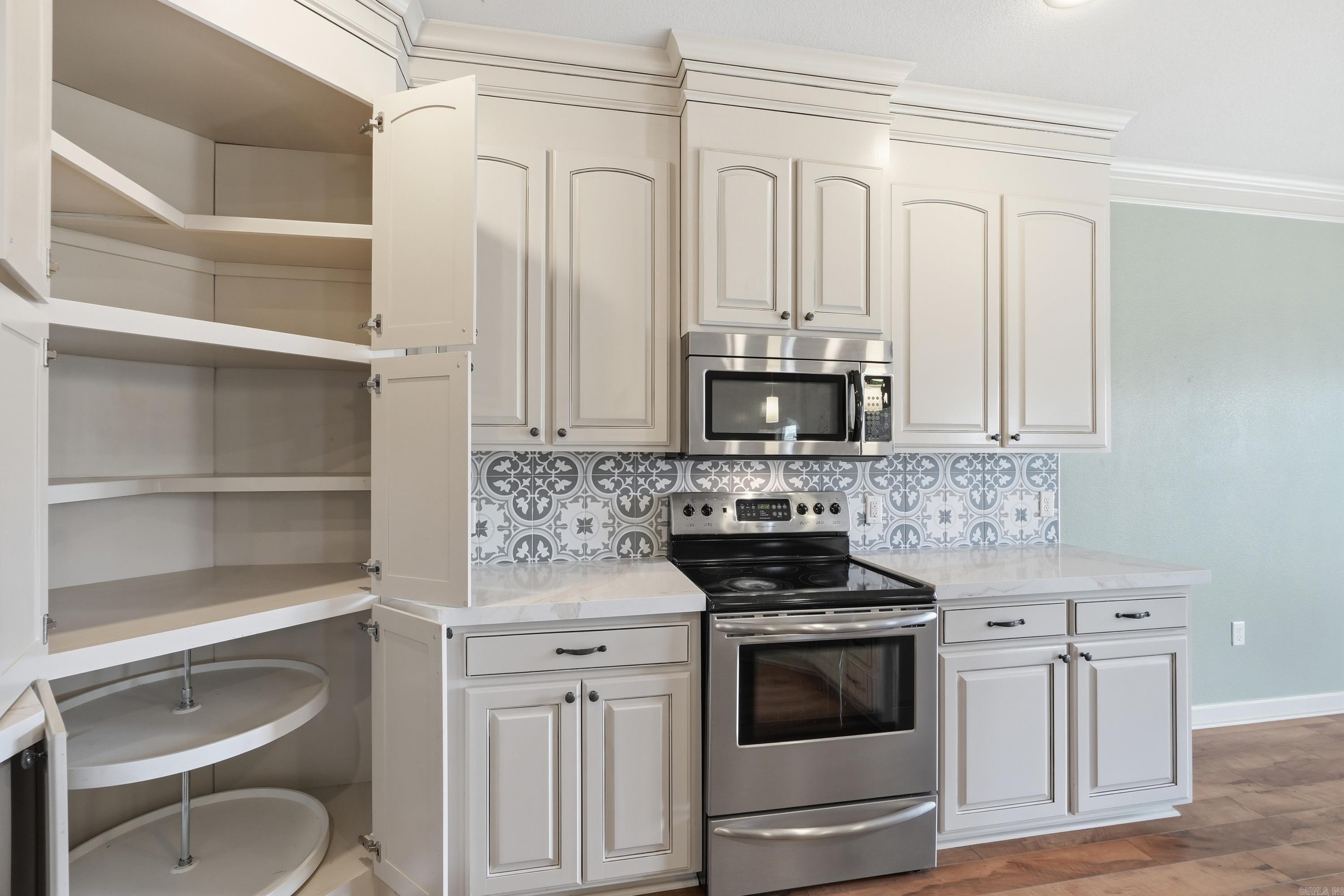 CHESTNUT MEADOWS - Residential