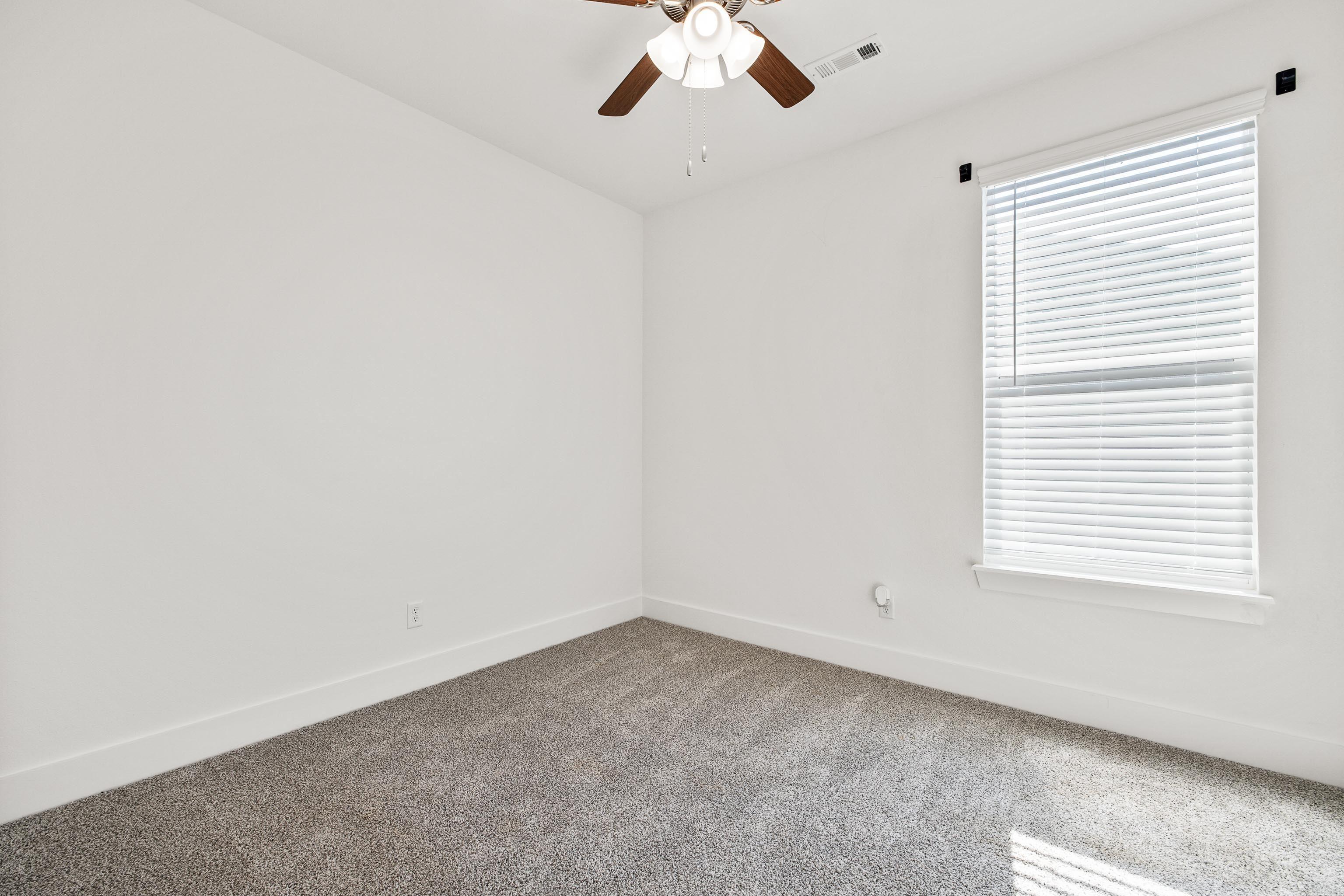 THE RESERVE AT COUNTRY CLUB PHAS - Residential