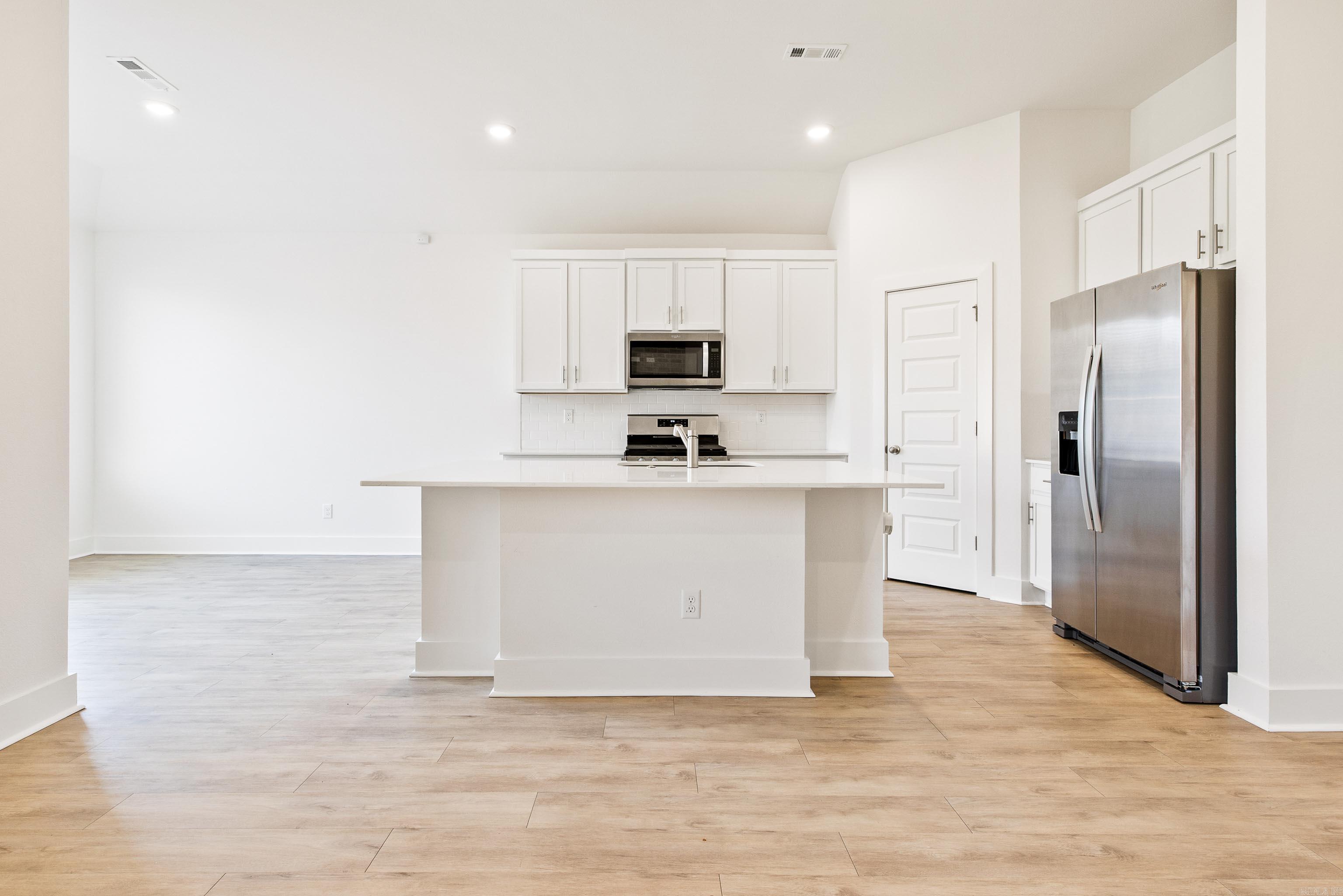 THE RESERVE AT COUNTRY CLUB PHAS - Residential
