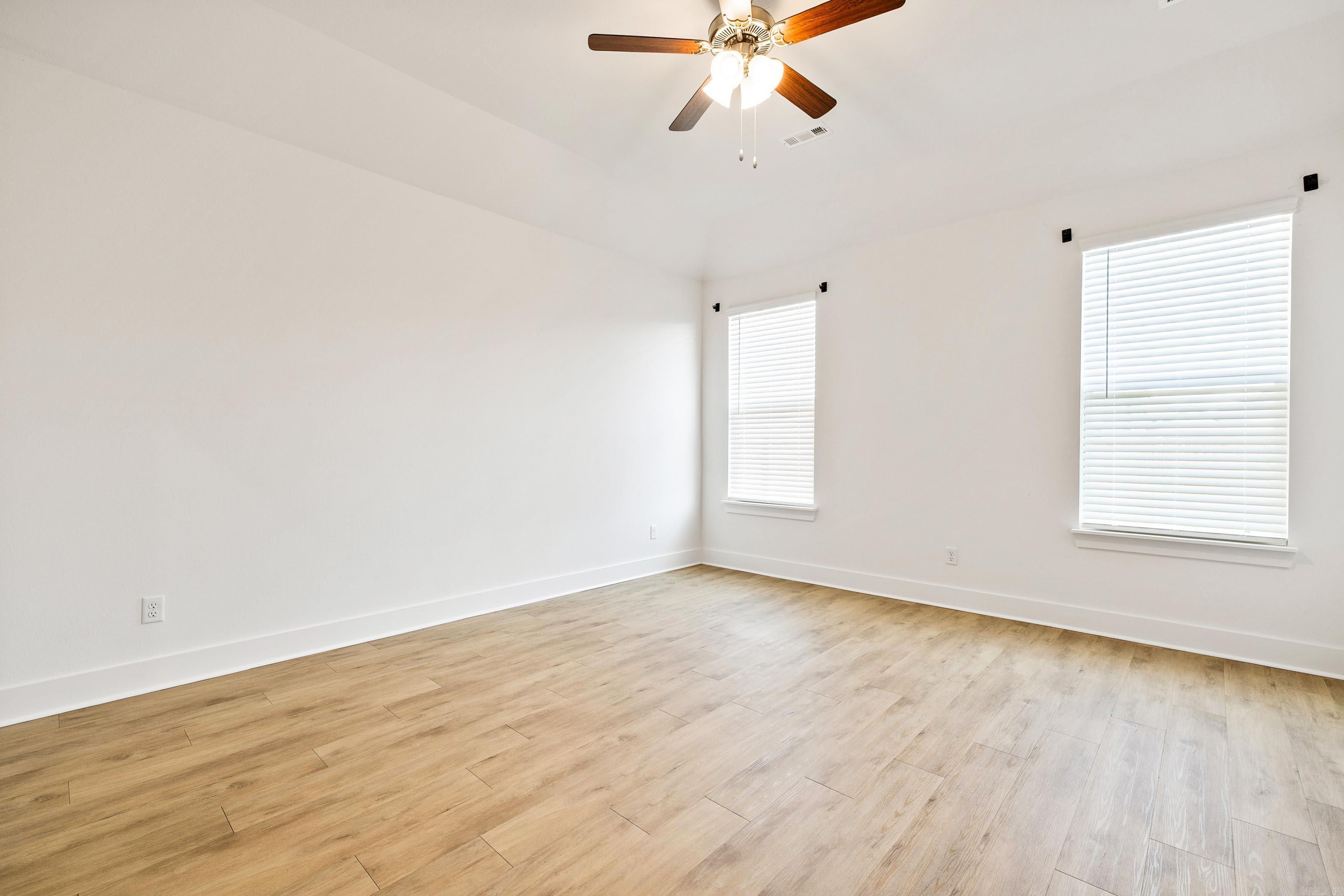 THE RESERVE AT COUNTRY CLUB PHAS - Residential