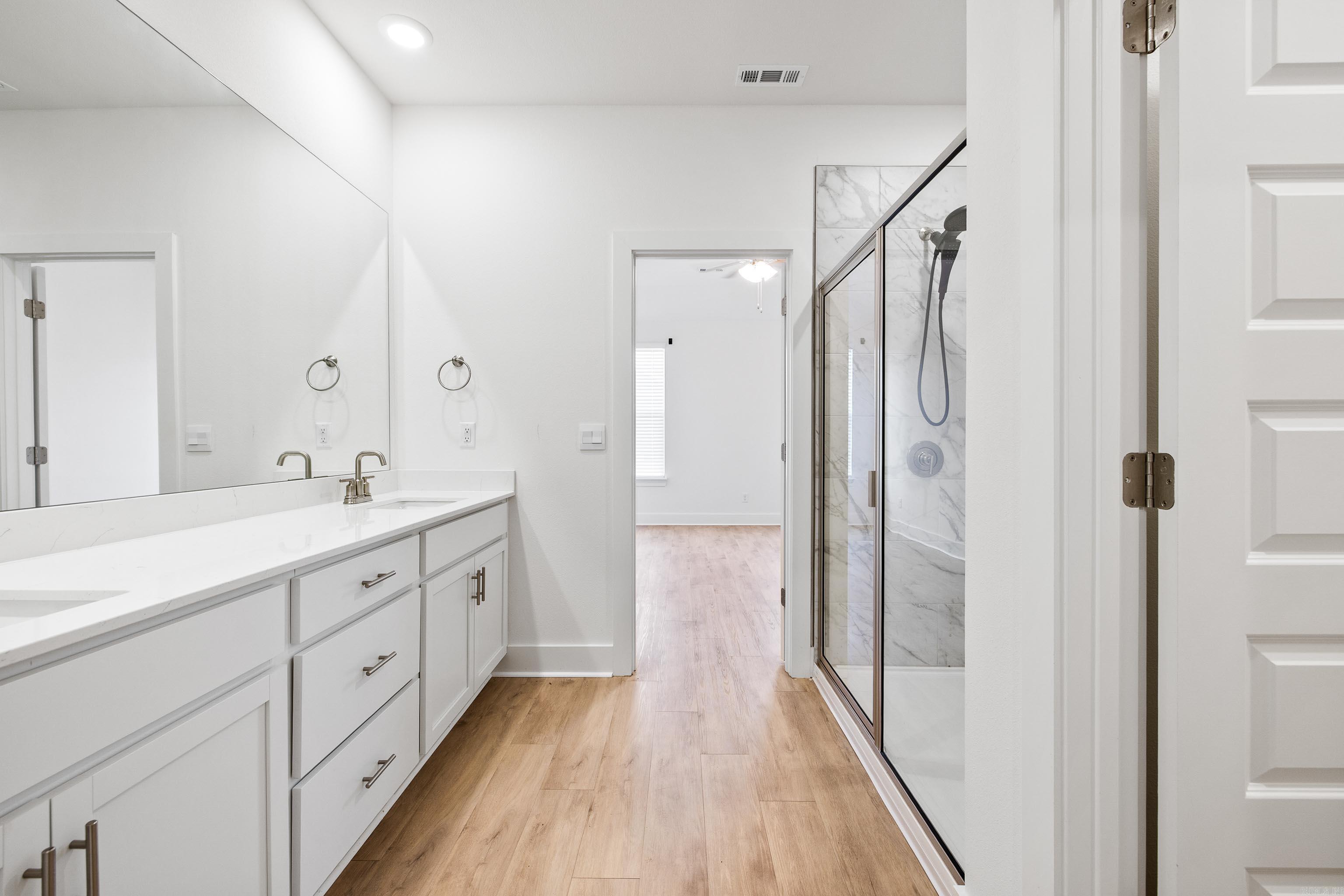 THE RESERVE AT COUNTRY CLUB PHAS - Residential