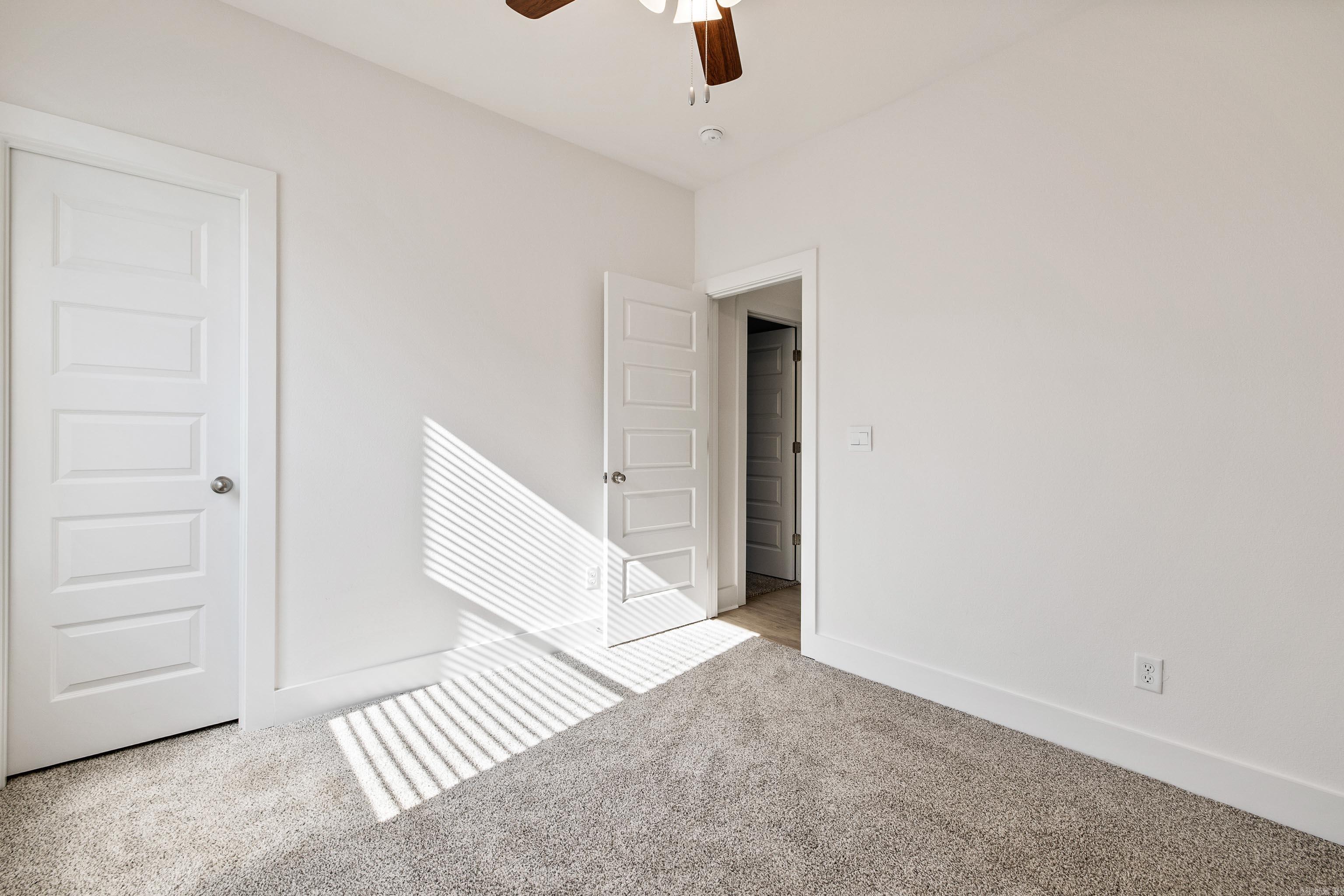 THE RESERVE AT COUNTRY CLUB PHAS - Residential
