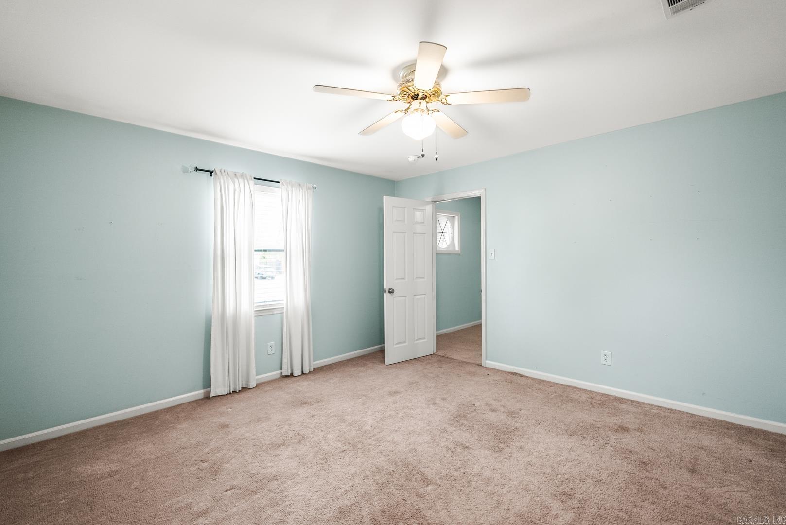 HALL COVE - Residential