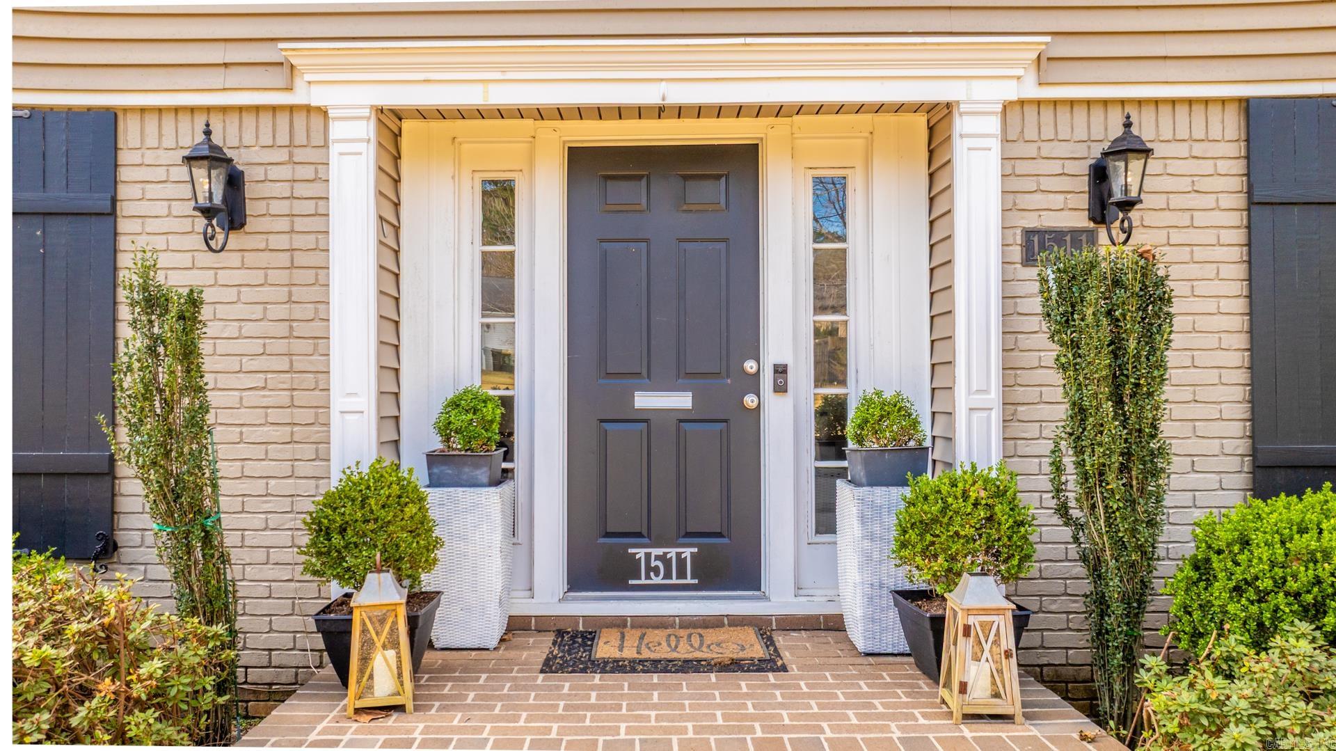 HALL COVE - Residential