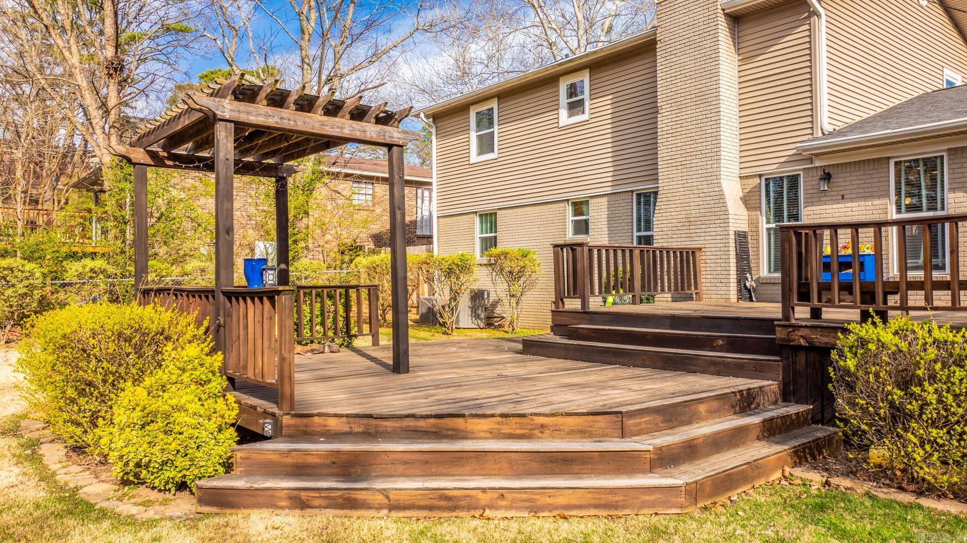 HALL COVE - Residential