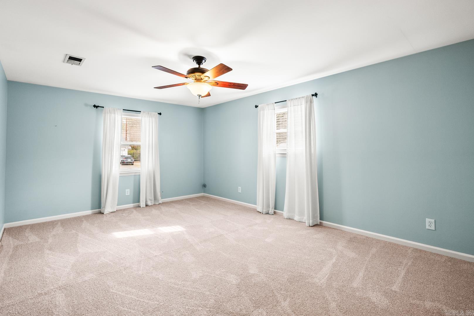 HALL COVE - Residential