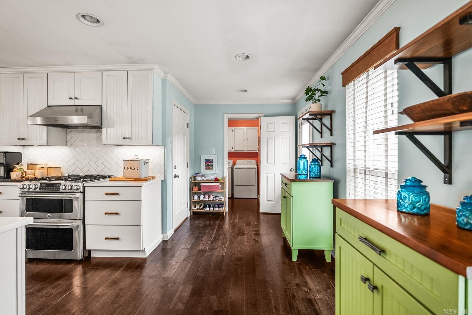 HALL COVE - Residential