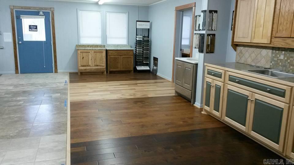 Mount Ida City Acreage - Commercial Sale