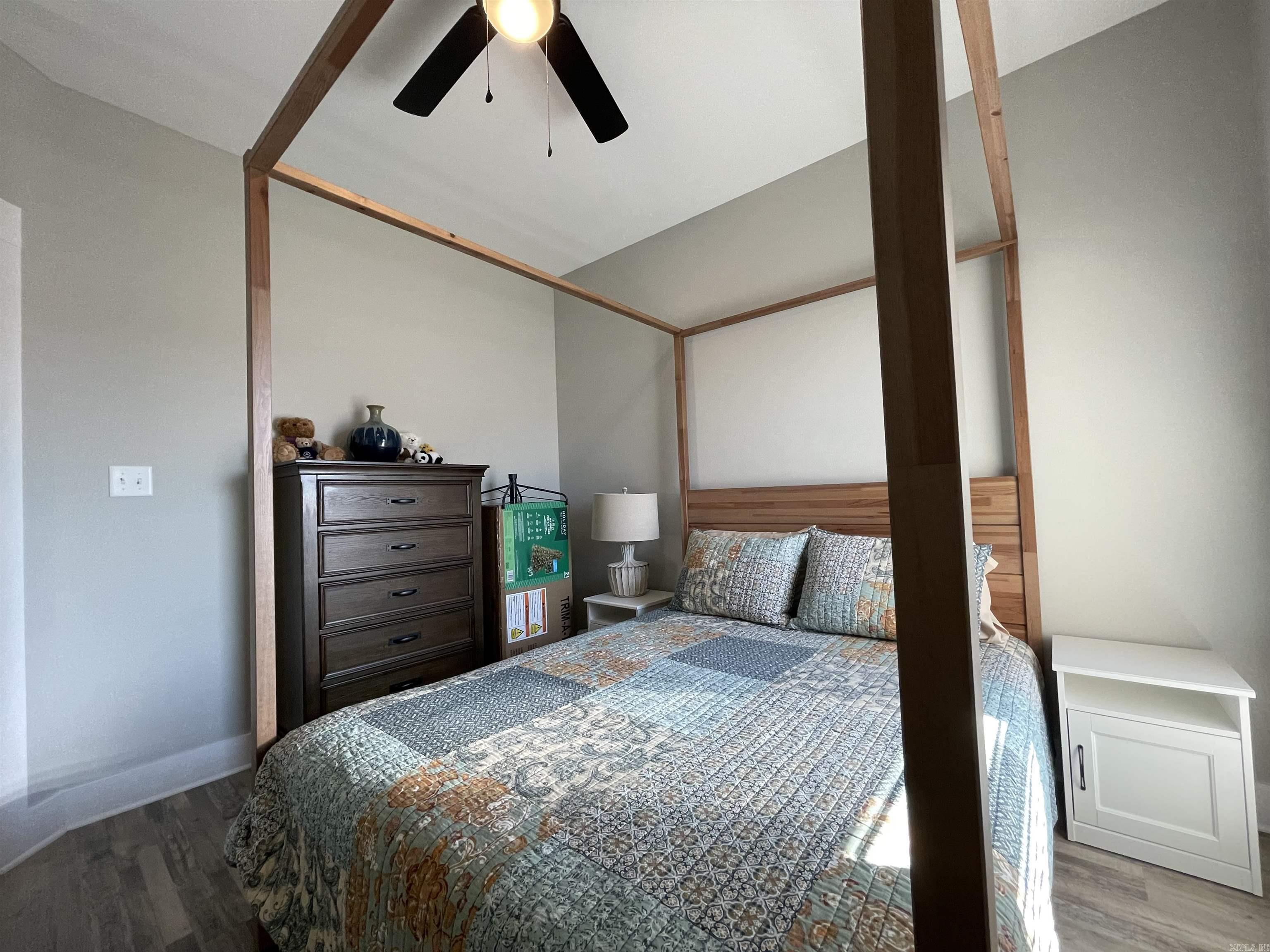 EAST MEADOW - Residential