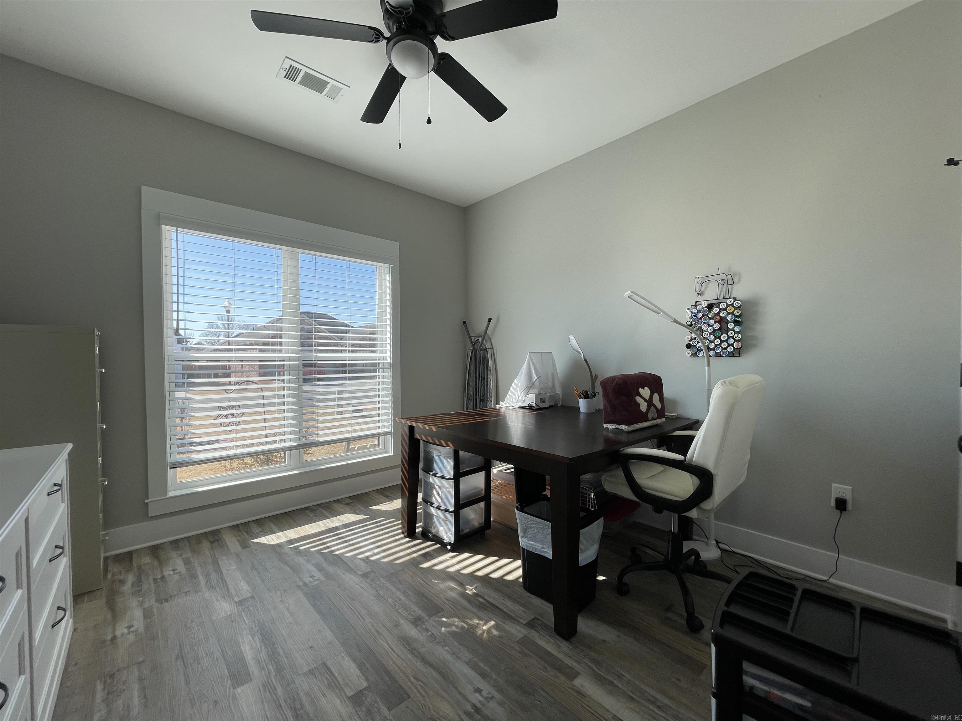 EAST MEADOW - Residential