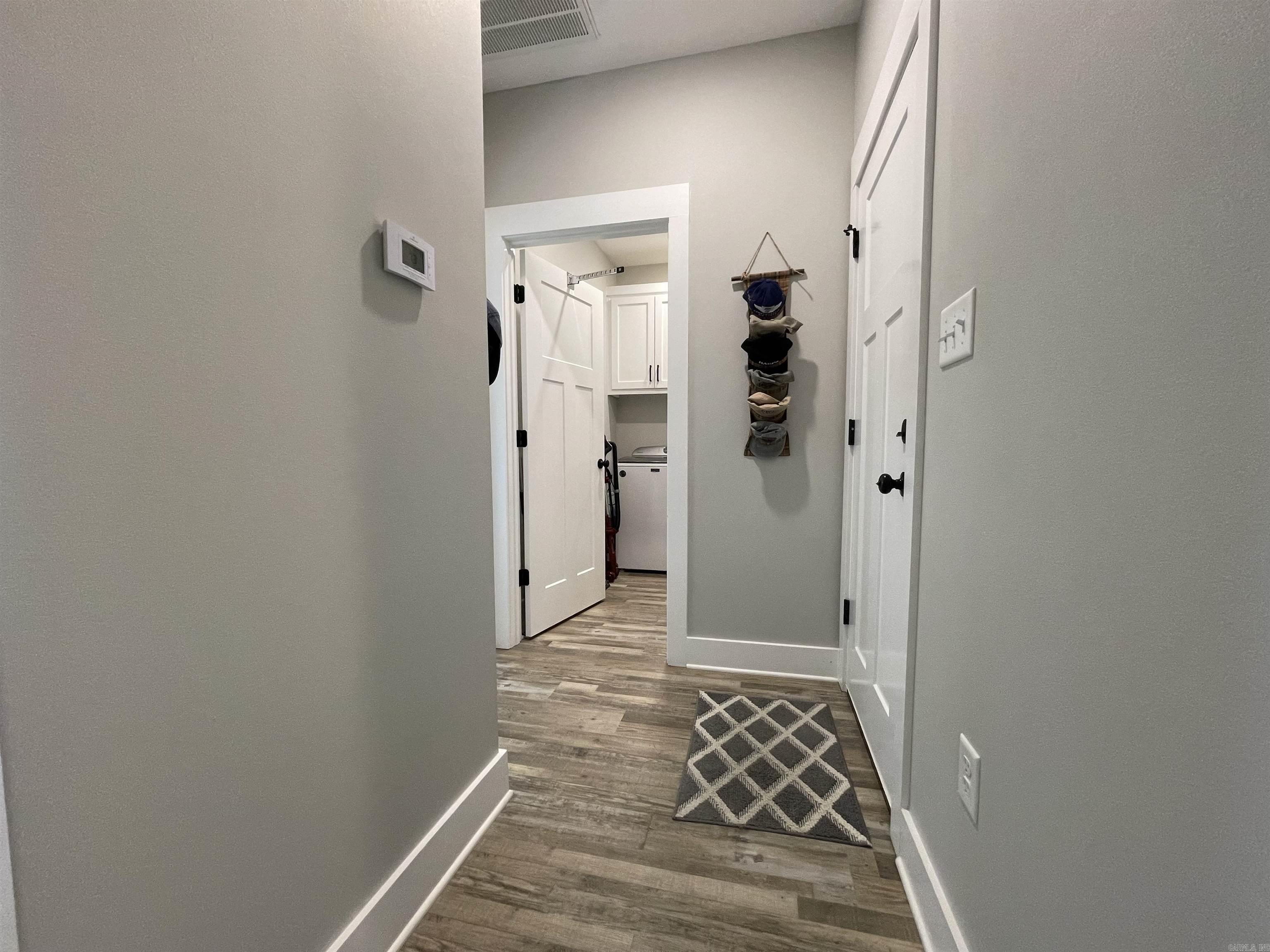 EAST MEADOW - Residential