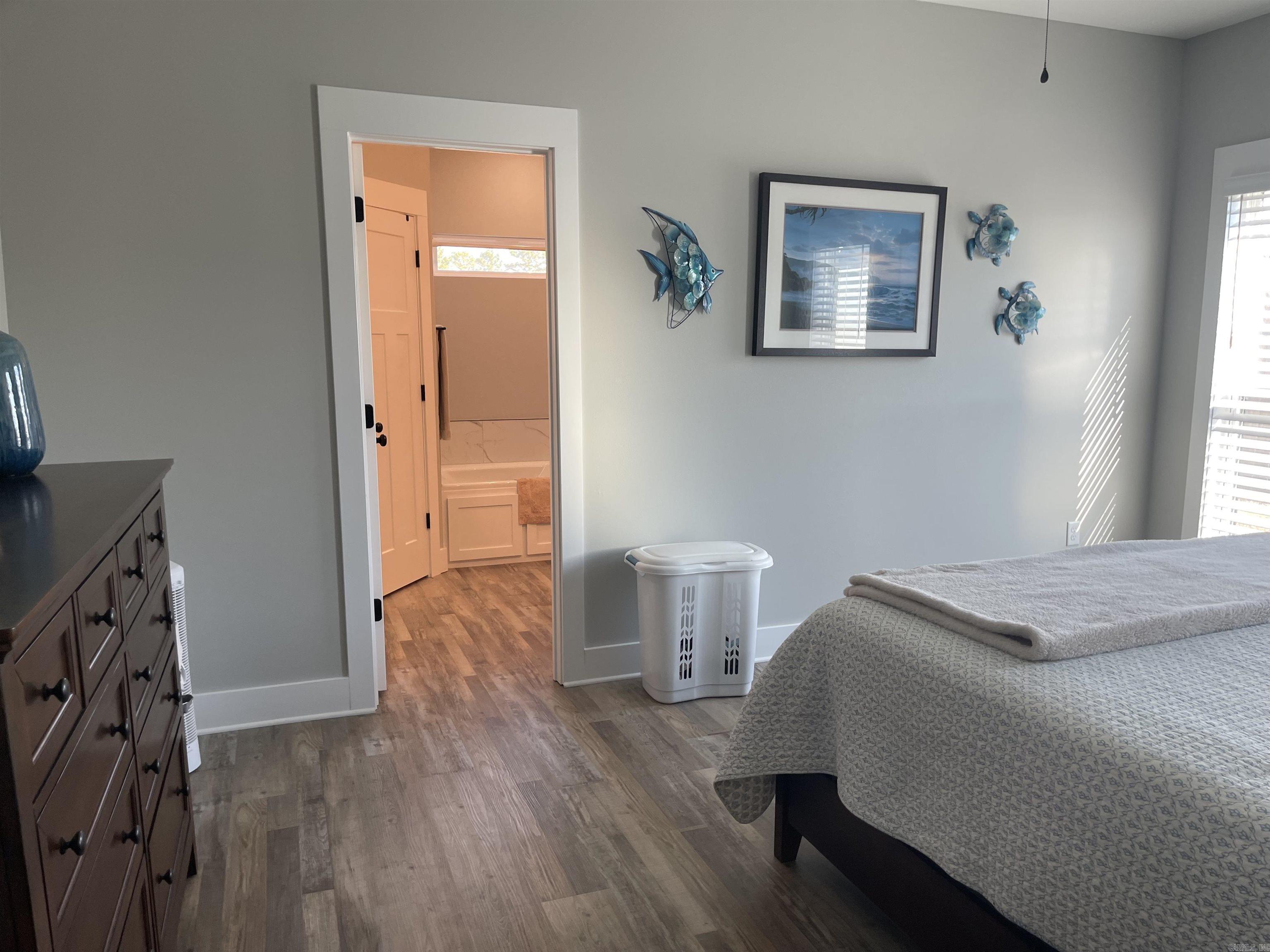 EAST MEADOW - Residential