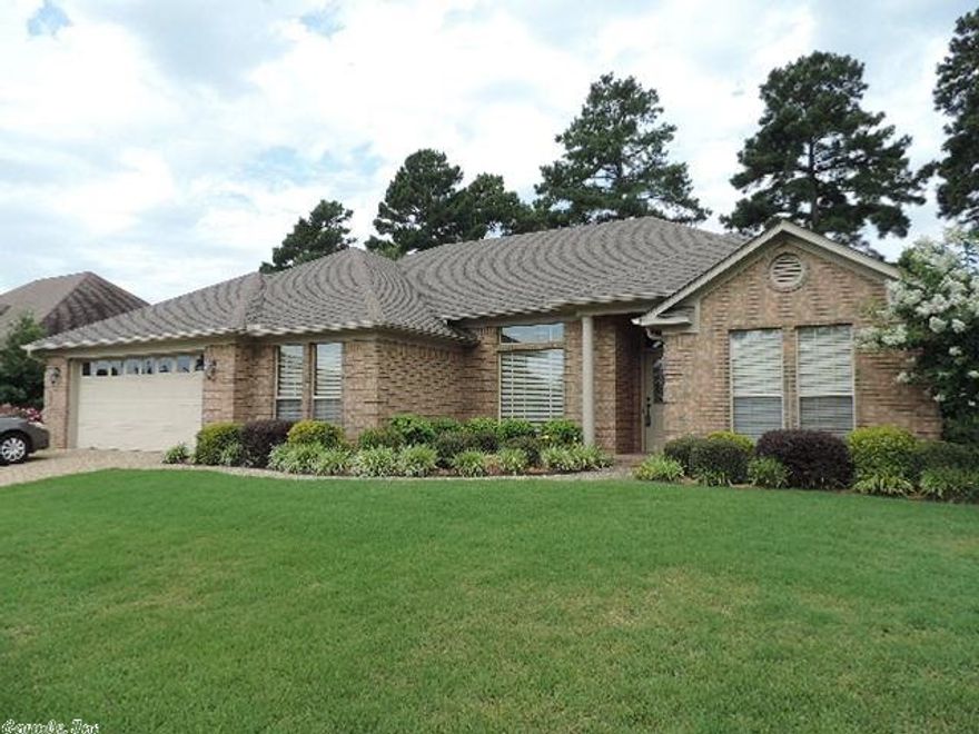 Beautiful setting in Pine Creek Subdivision, new carpet throughout, split bedroom plan, additional room off master ideal for nursery or office or 4th bedroom, tile floors in all wet areas, wood floors in family room & formal dining, large breakfast room, spacious master bedroom with tray ceiling, oversized master bath with dual vanities, tons of storage throughout, fully fenced yard with patio, built by Rex Lovelady, AHS home warranty.