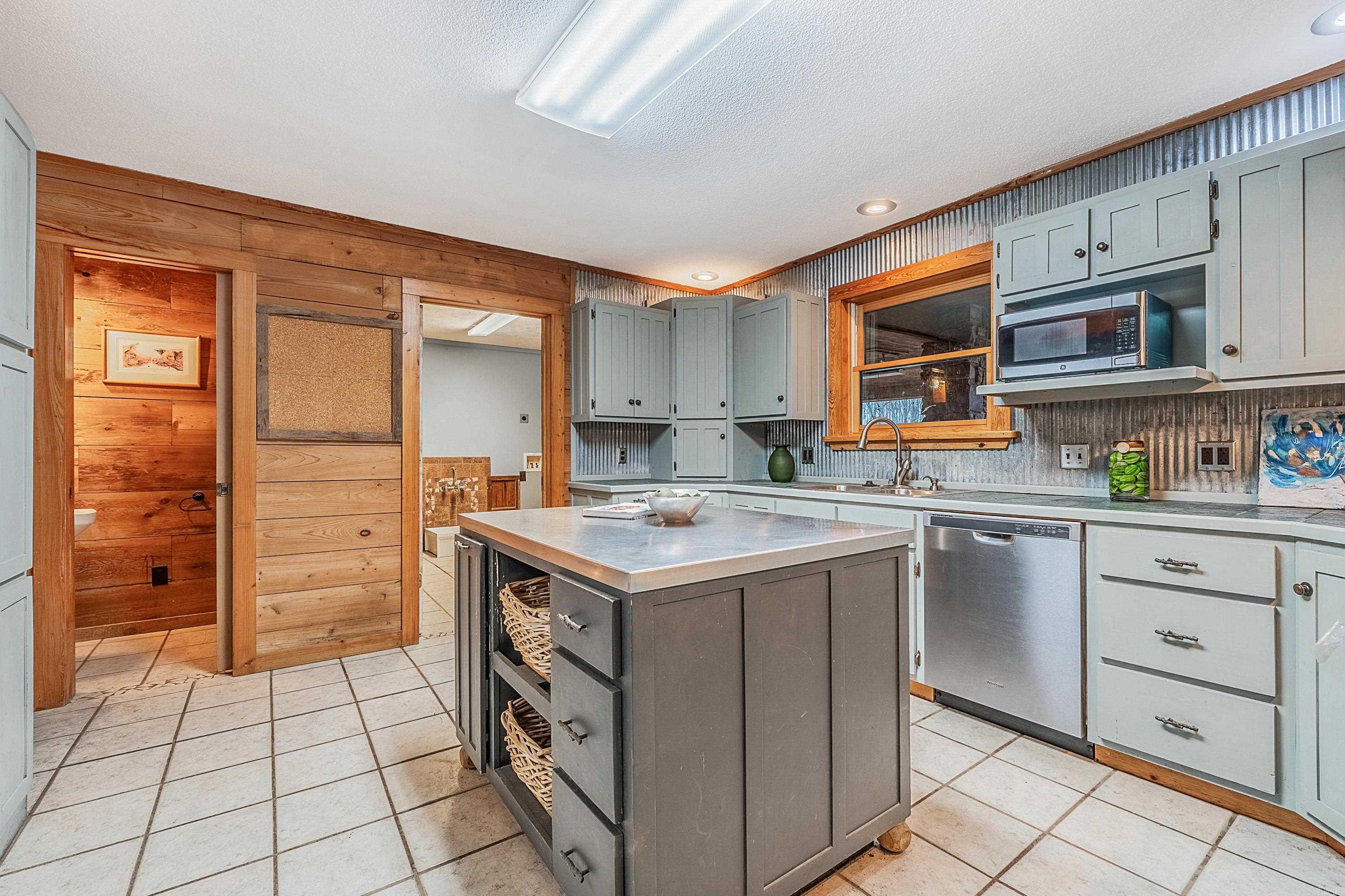 LOUROE LANE S/D - Residential