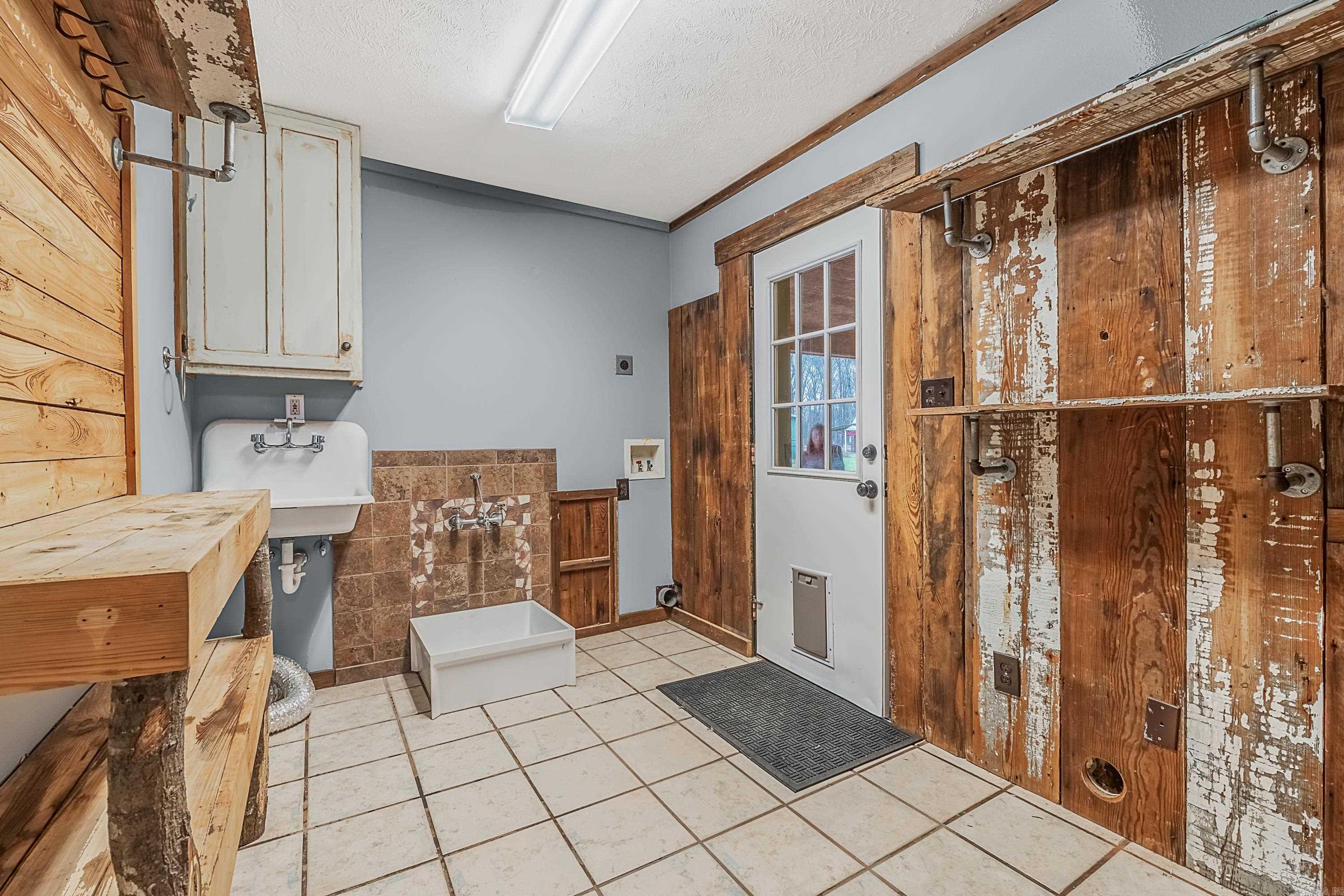 LOUROE LANE S/D - Residential